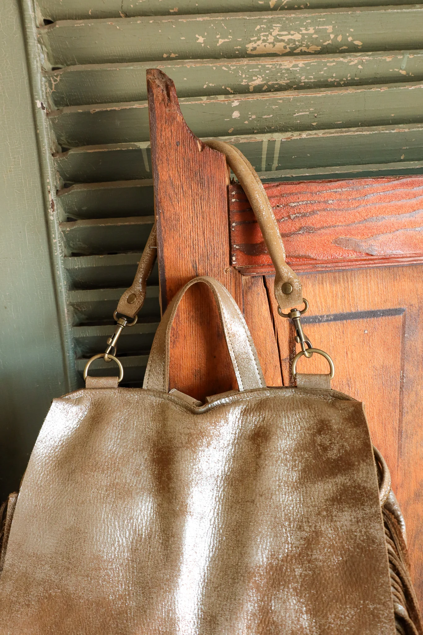 Two Bar West Fringe With Buckle Distress Backpack - Image 5