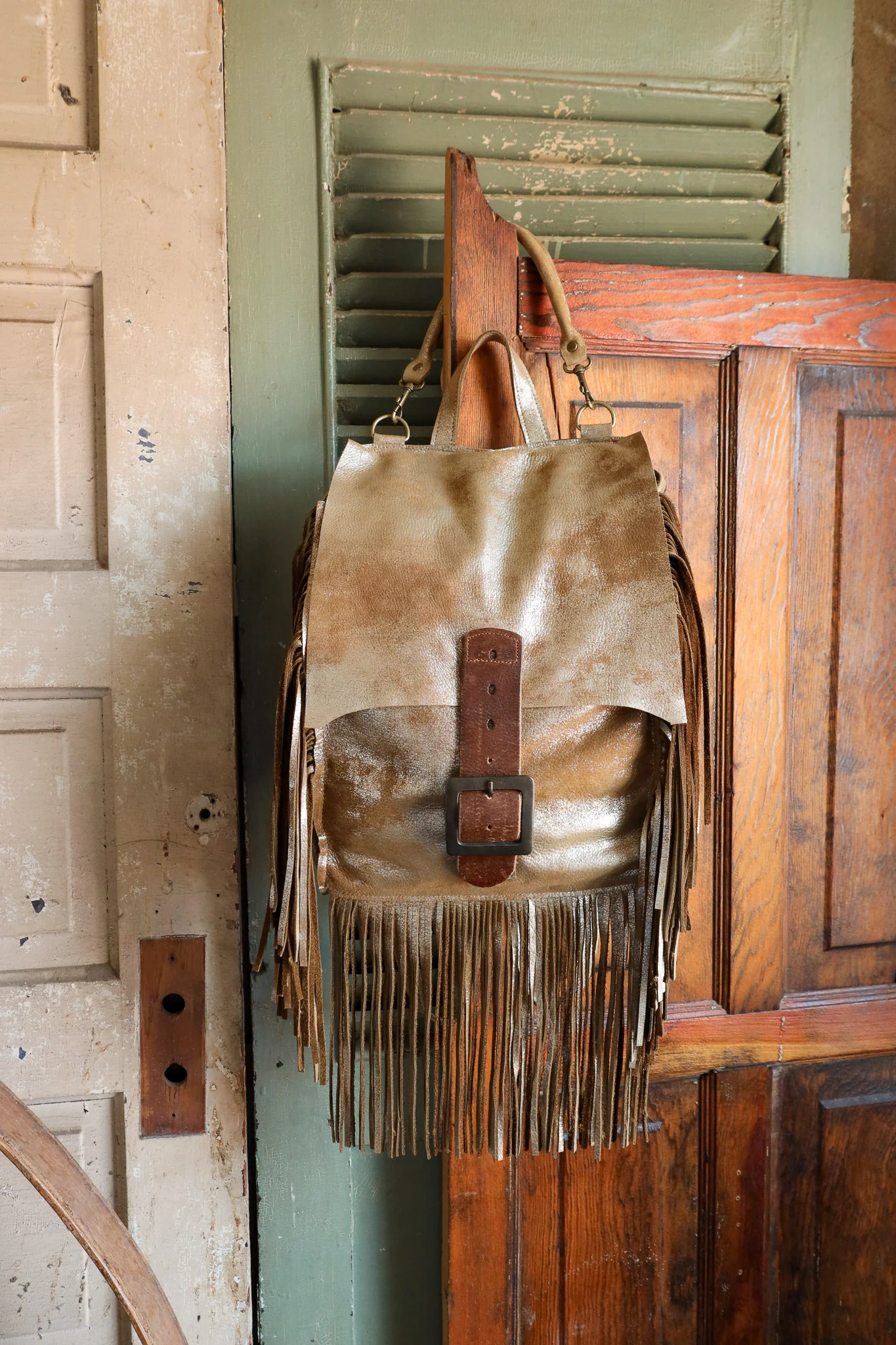 Two Bar West Fringe With Buckle Distress Backpack - Image 6