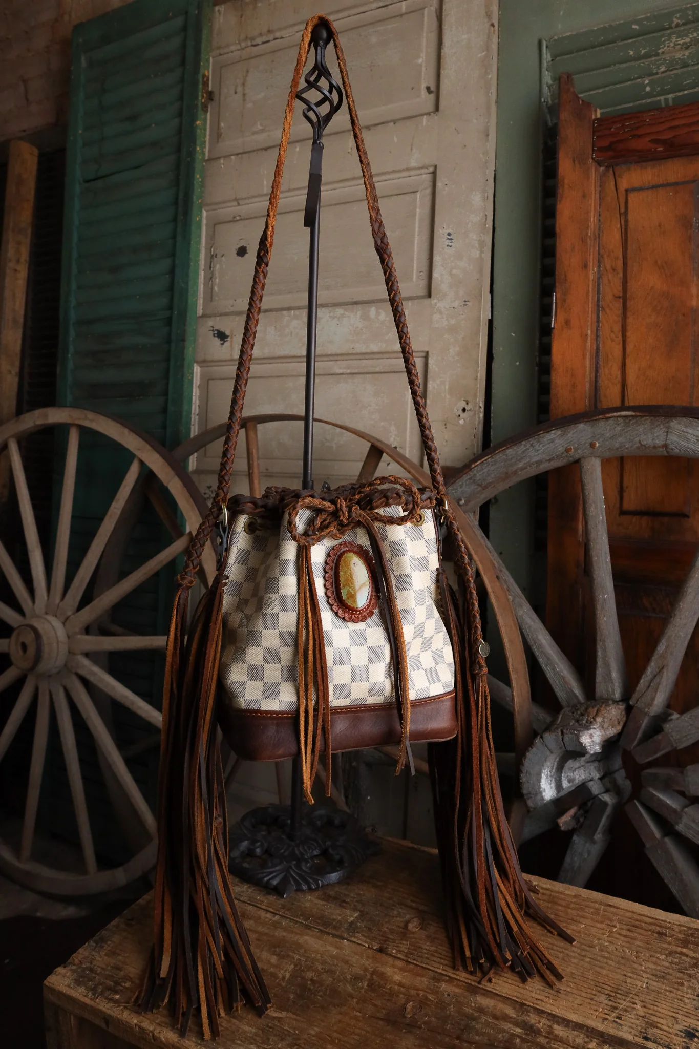 Leather and Vodka Noe BB 115 Carat Tyronne Fringe Bag - Image 5