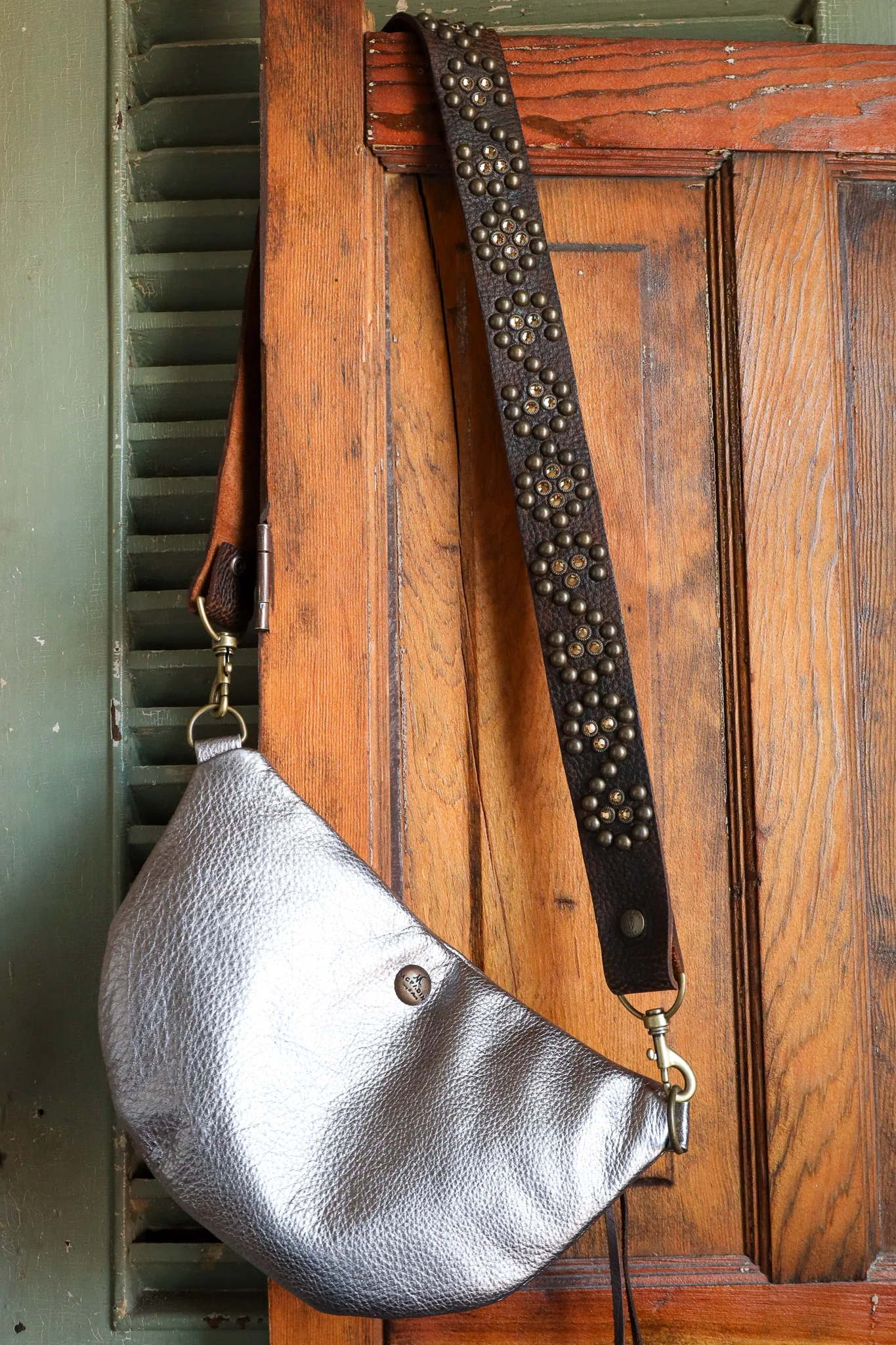 Two Bar West Small Gunmetal Longhorn Gem Strap Bag - Image 7