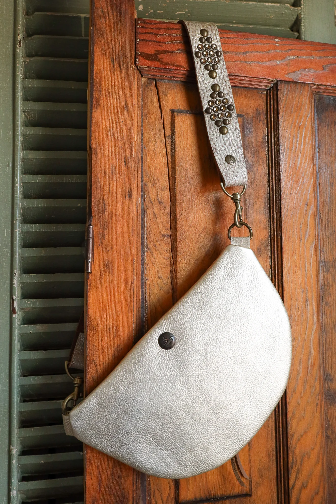 Two Bar West Small Zipper Shoulder Gem Strap Bag - Image 6