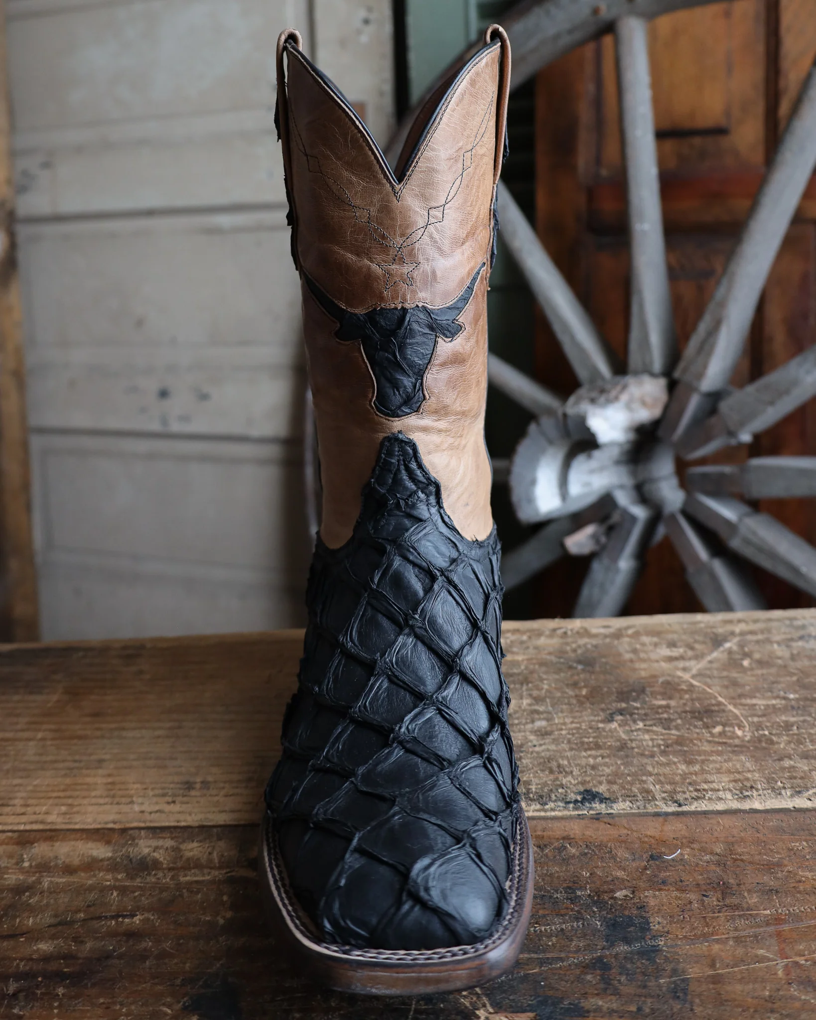 Maverick Exclusive BLACK JACK MEN'S PIRARUCU FLAT BLACK 12" BOOT - Image 3