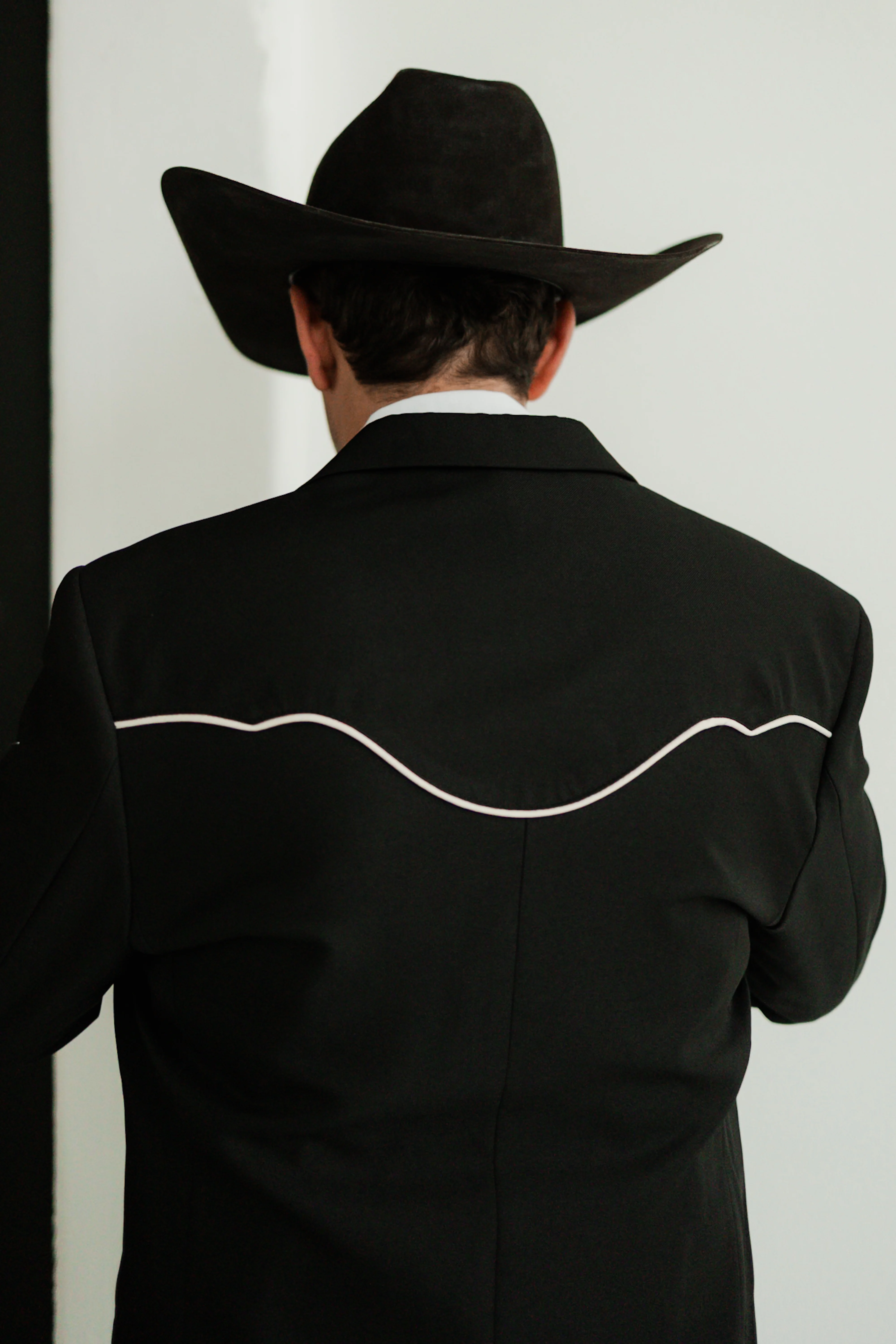 SCULLY MEN'S PIPED BLAZER - Image 5