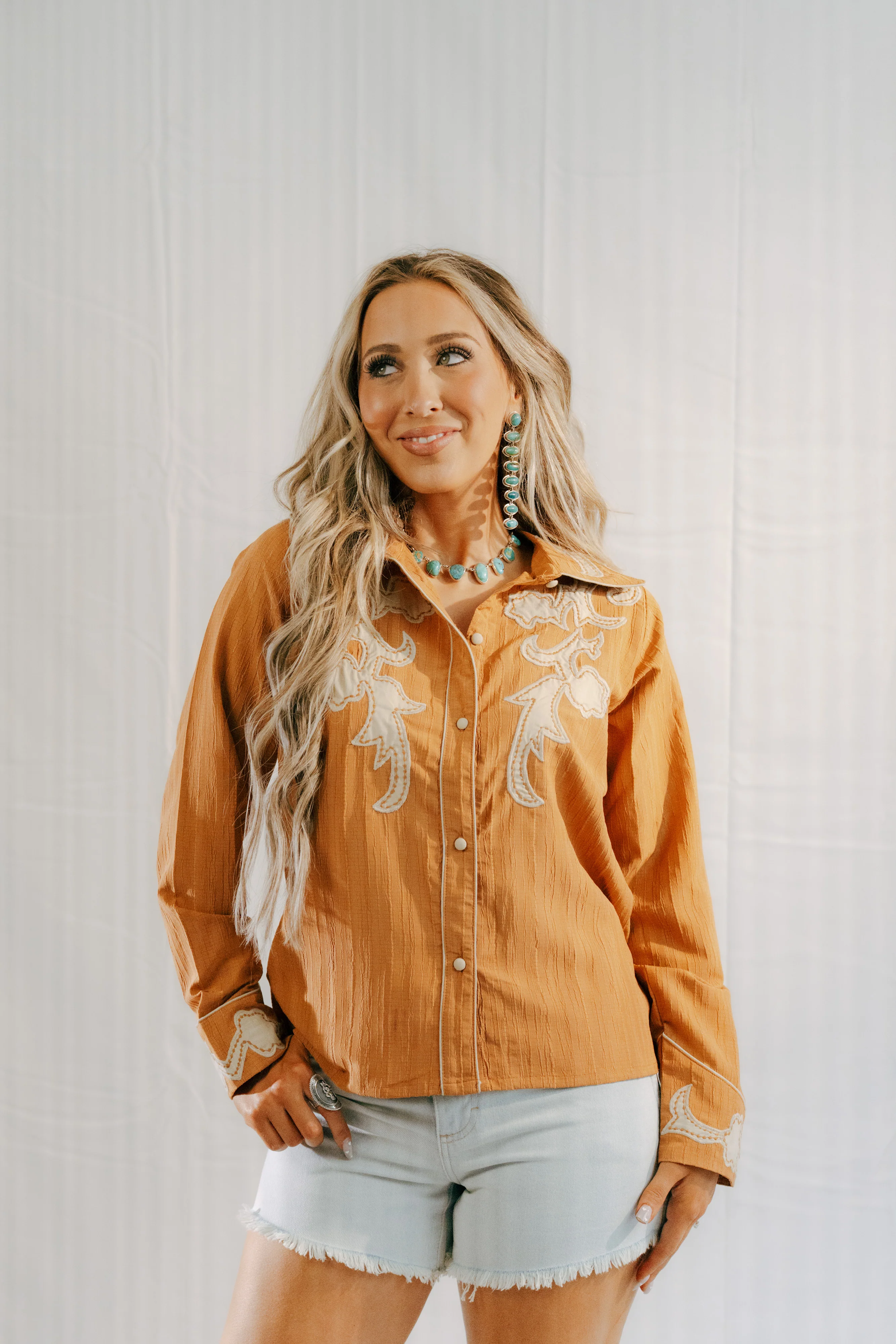 Howdy Hanny Long Sleeve Applique Floral Blouse - Image 4
