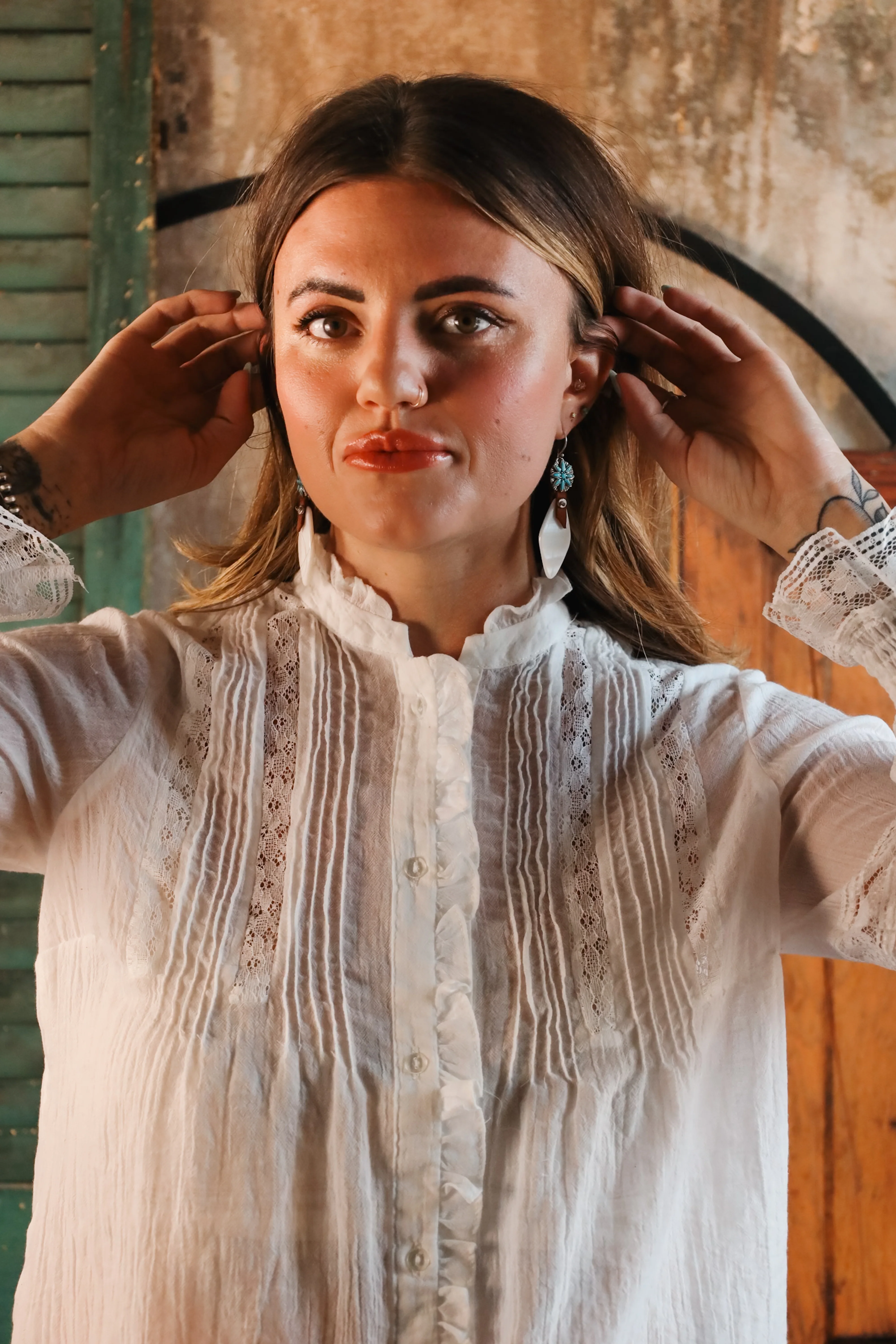 SCULLY LONG SLEEVE CROCHET TRIM POET BLOUSE - Image 4