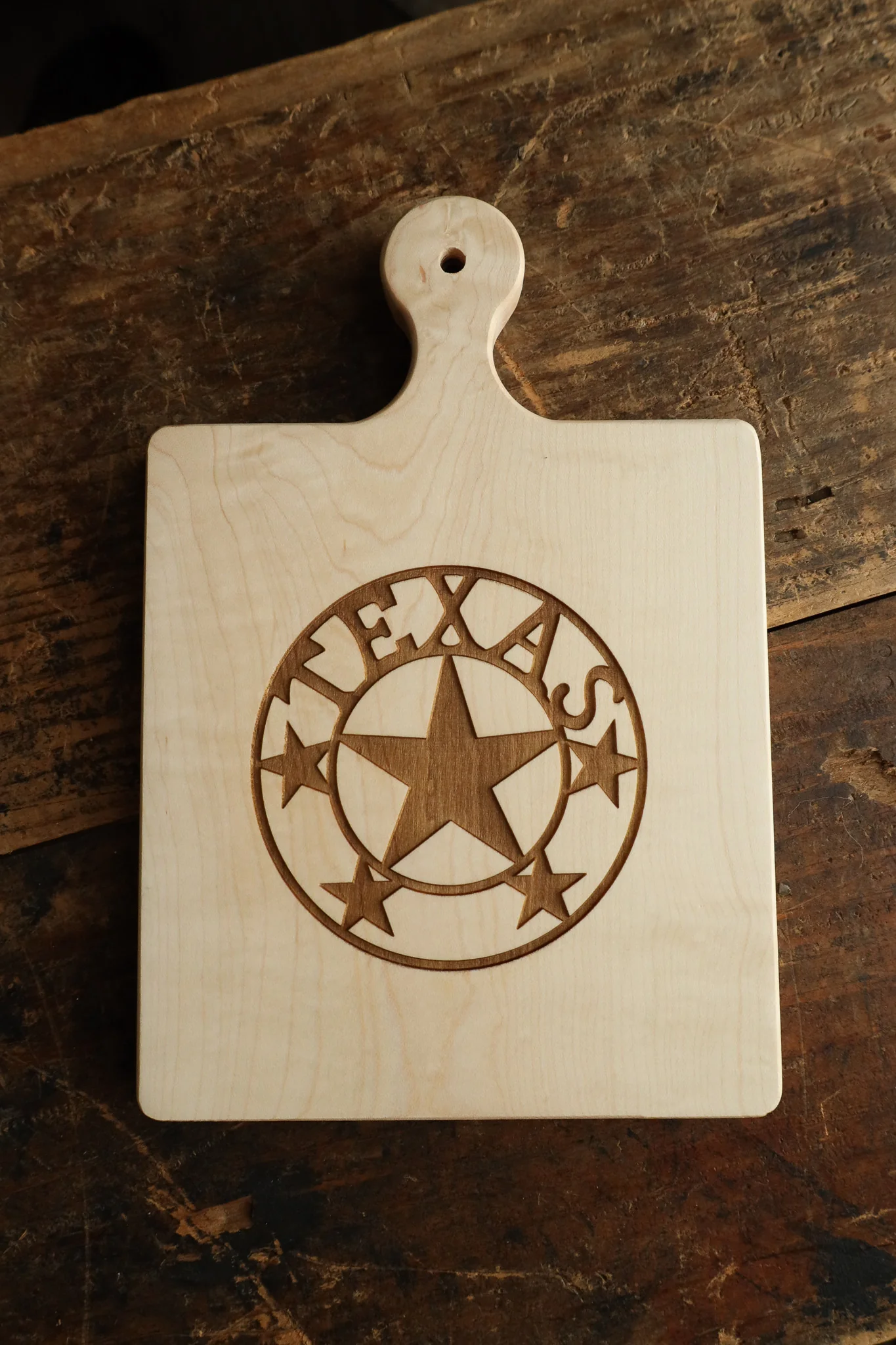 Maple Leaf 9x6 Texas Seal Maple Board