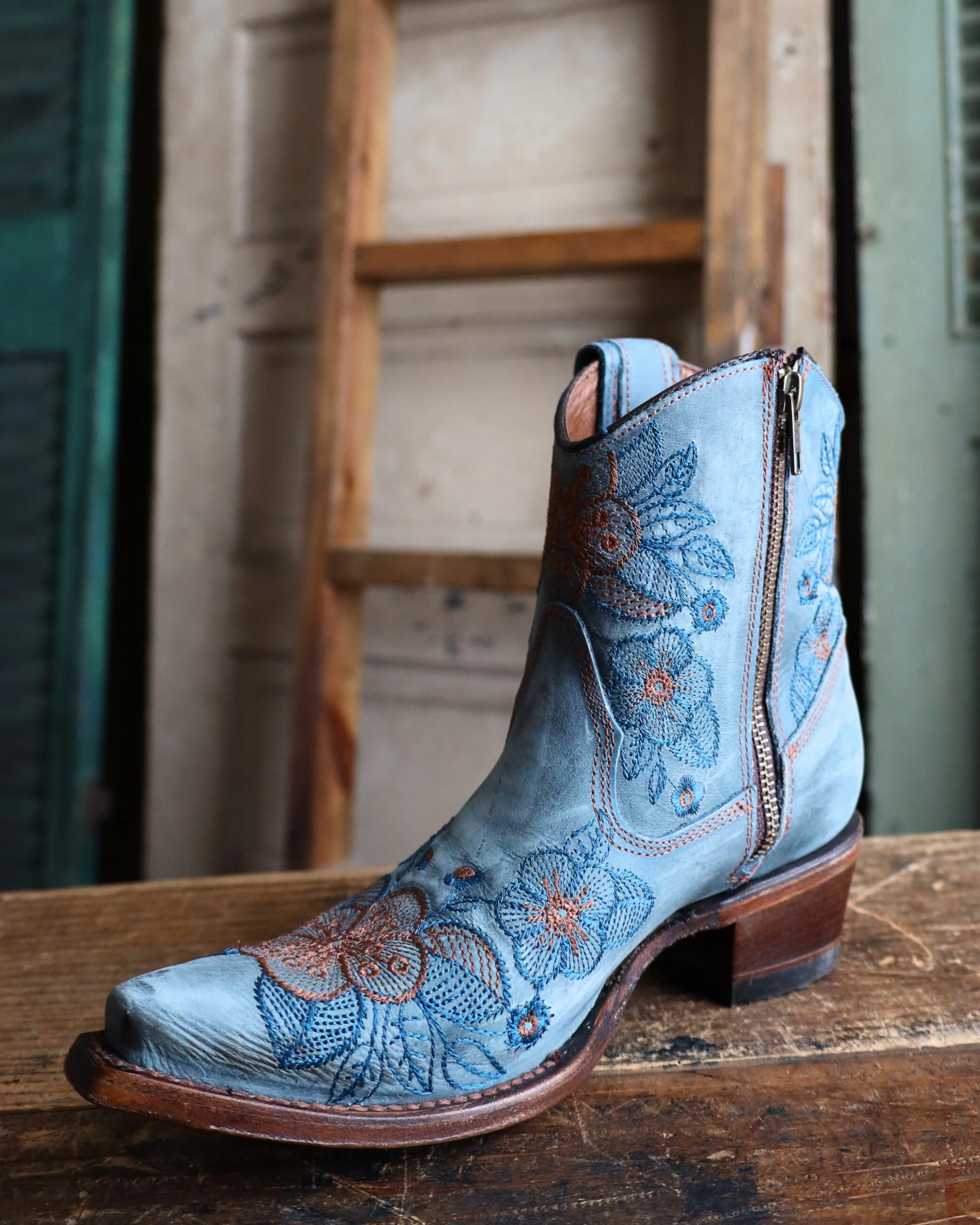 CIRCLE G BY CORRAL WOMEN'S ANKLE FLOWERED EMBROIDERED 7.5" BOOTIE - Image 6