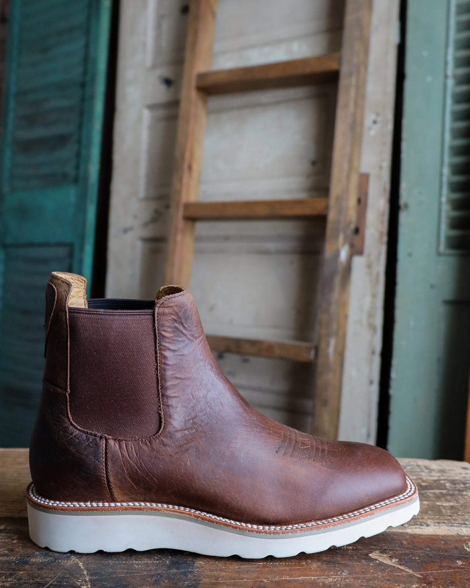 HORSE POWER MEN'S DISTRESSED BISON BROWN BOOT - Image 9