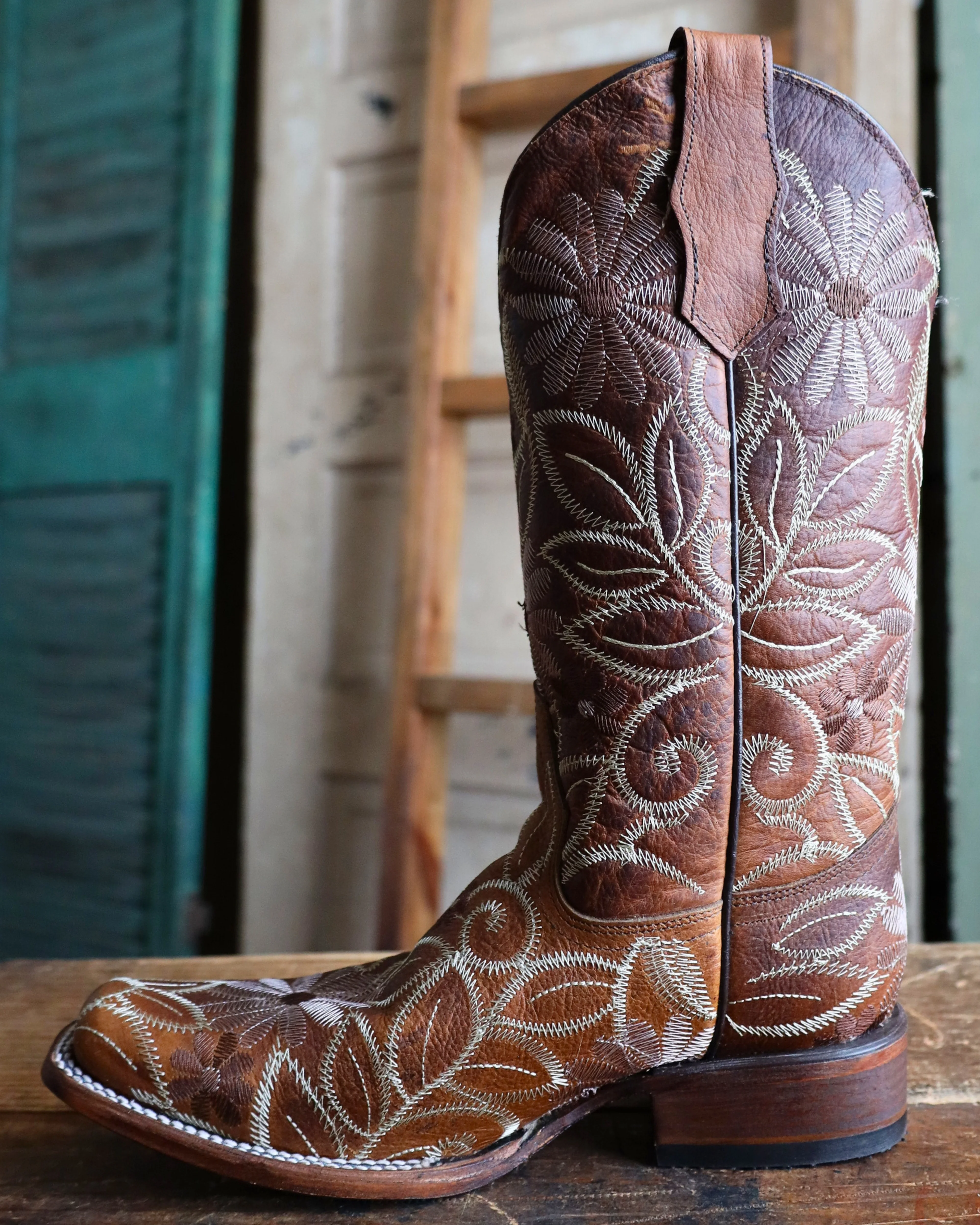 CIRCLE G BY CORRAL WOMEN'S FLORAL EMBROIDERY SQUARE TOE 12" BOOT - Image 8