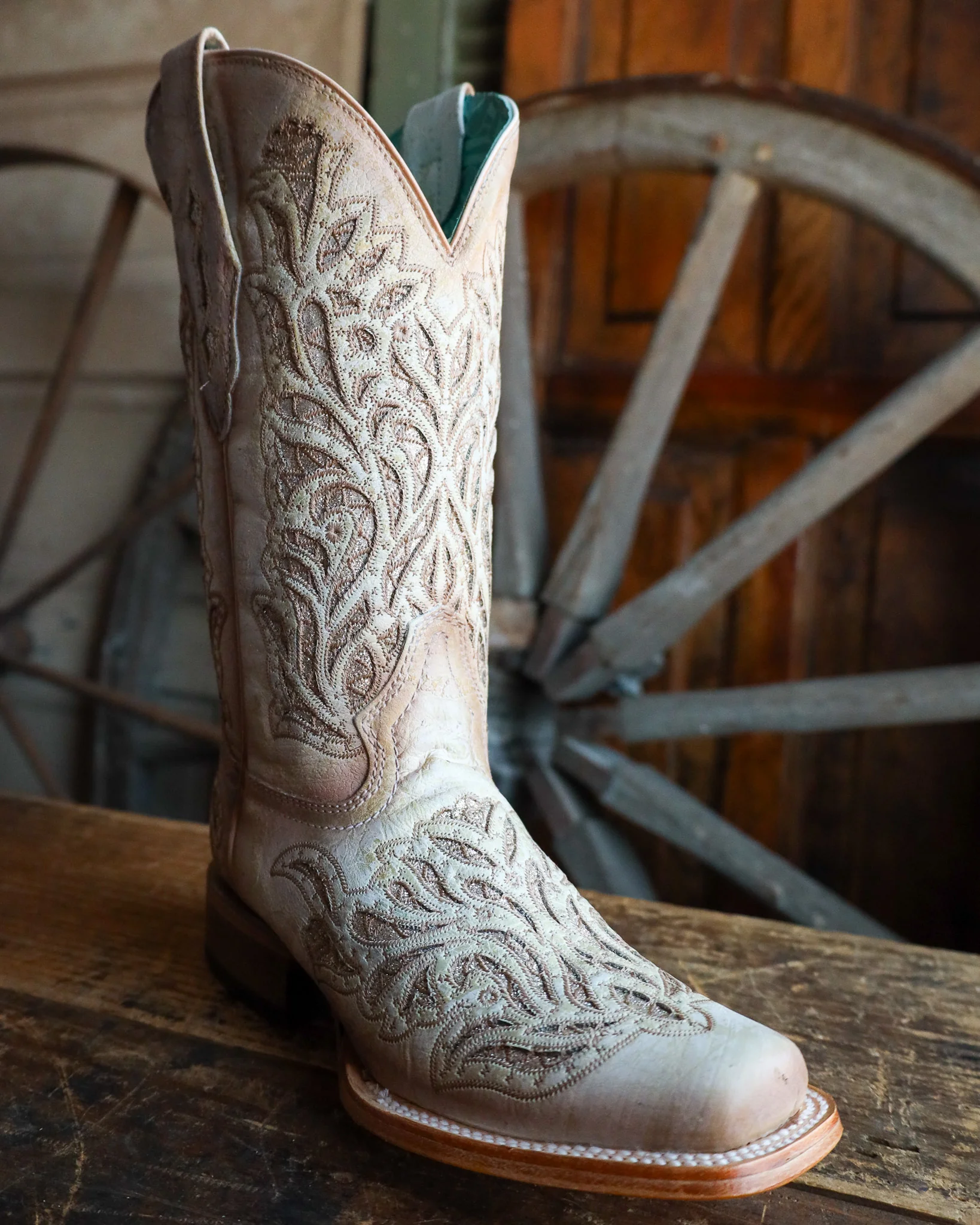 Corral Women's White Glitter Inlay & Embroidery 11" Boots - Image 2