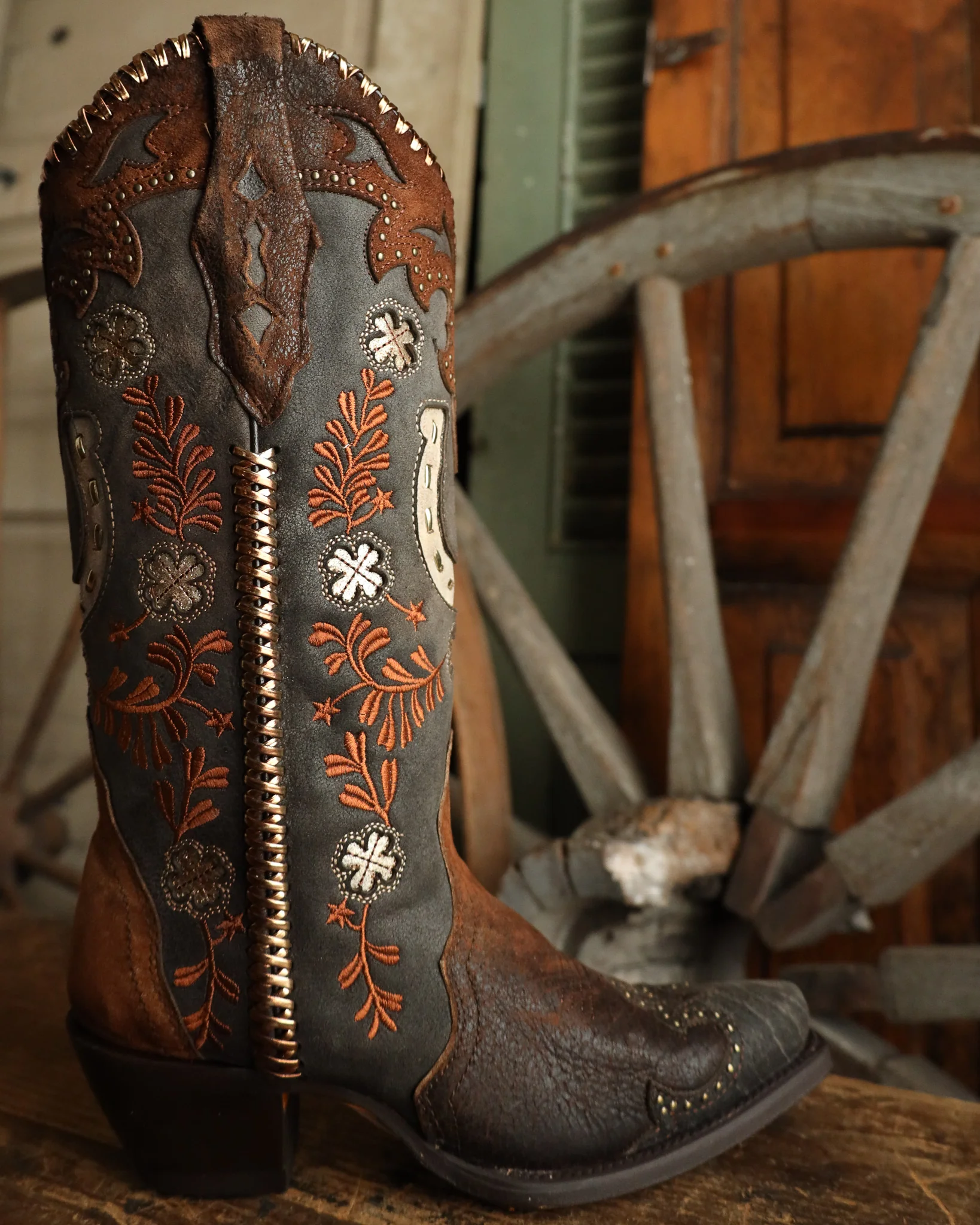 Corral Women's Horseshoe Overlay Studs 13" Boot
