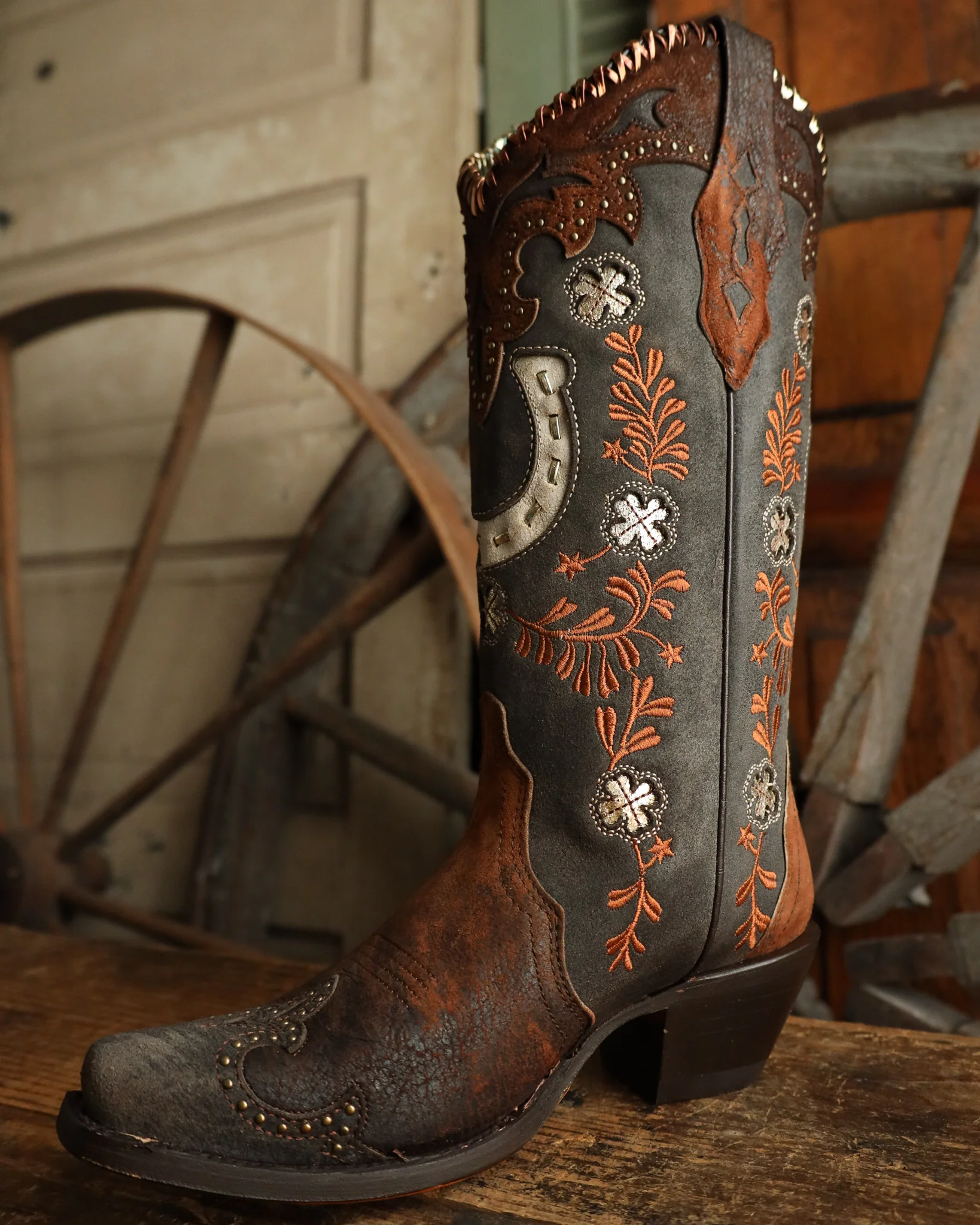 Corral Women's Horseshoe Overlay Studs 13" Boot - Image 5