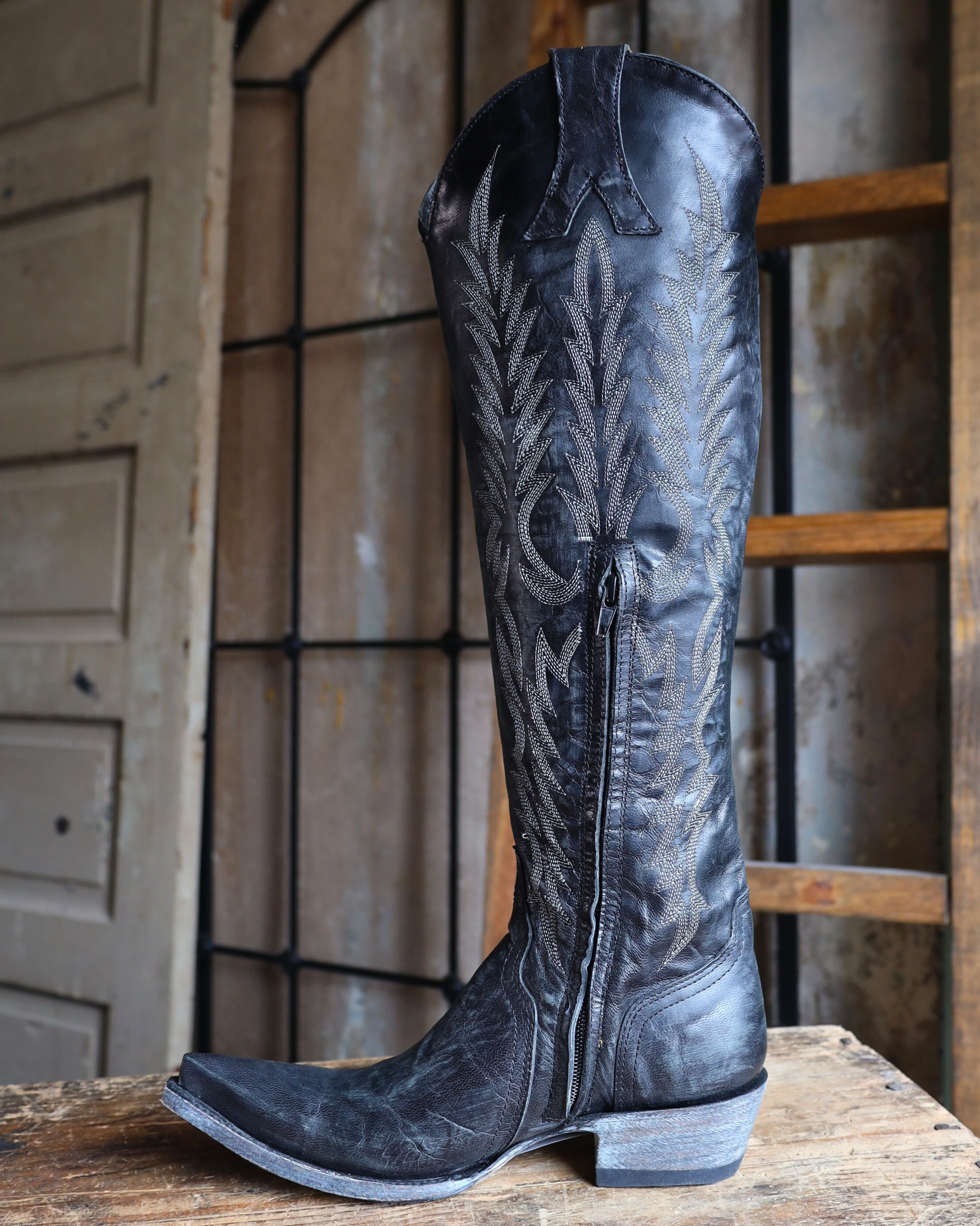 OLD GRINGO WOMEN'S MAYRA BLACK 18" BOOT - Image 7