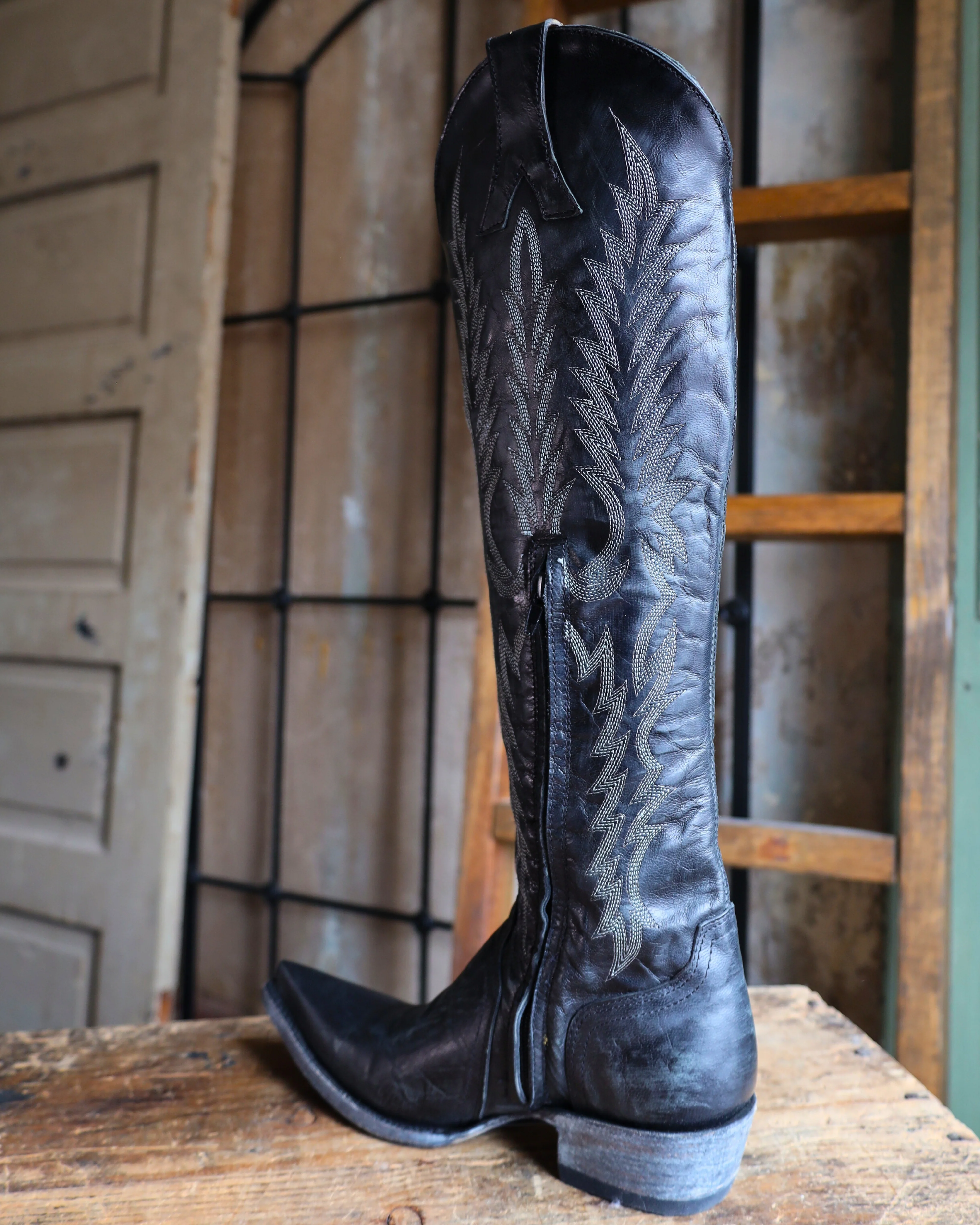 OLD GRINGO WOMEN'S MAYRA BLACK 18" BOOT - Image 8