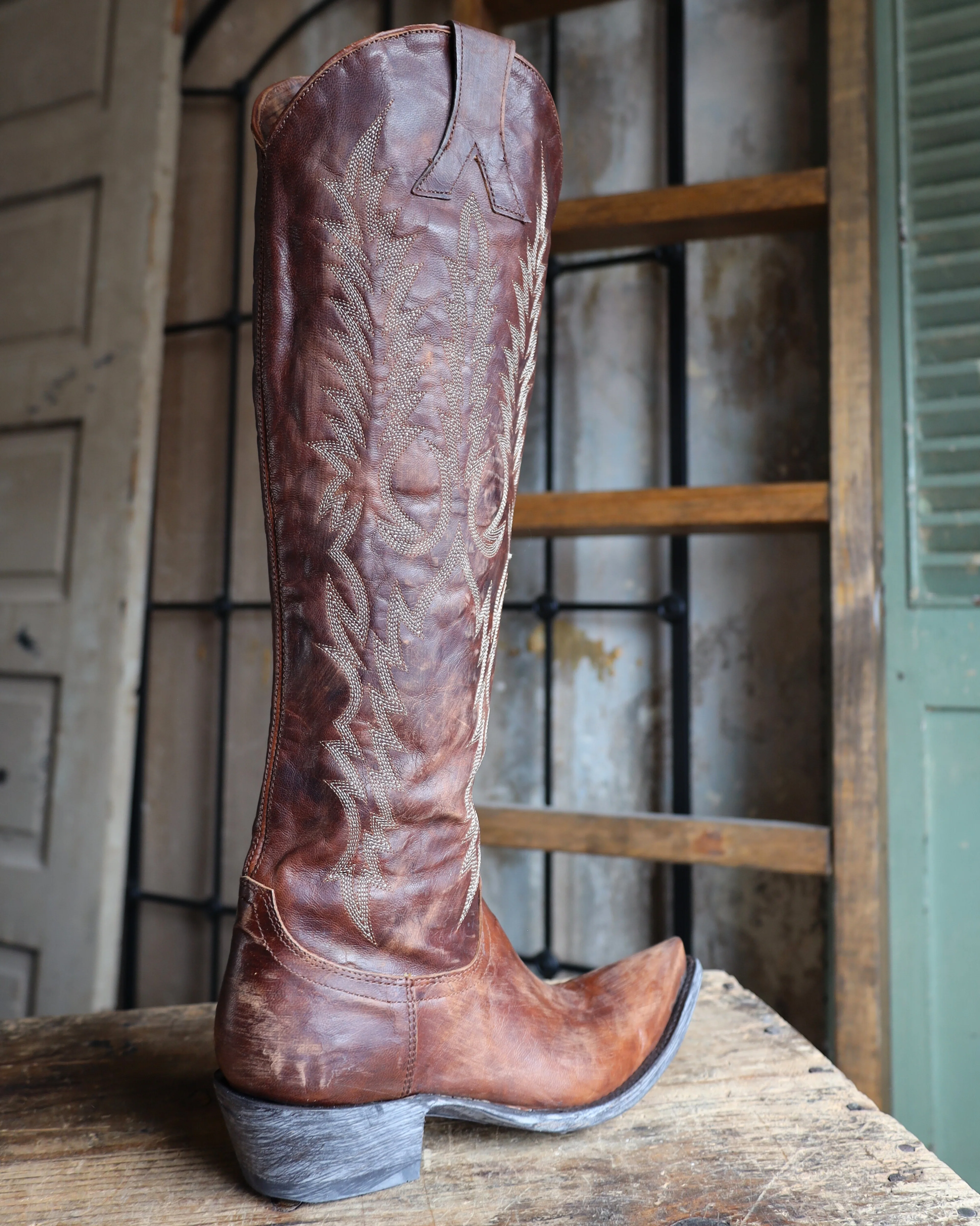 OLD GRINGO WOMEN'S MAYRA BRASS 18" BOOT - Image 13
