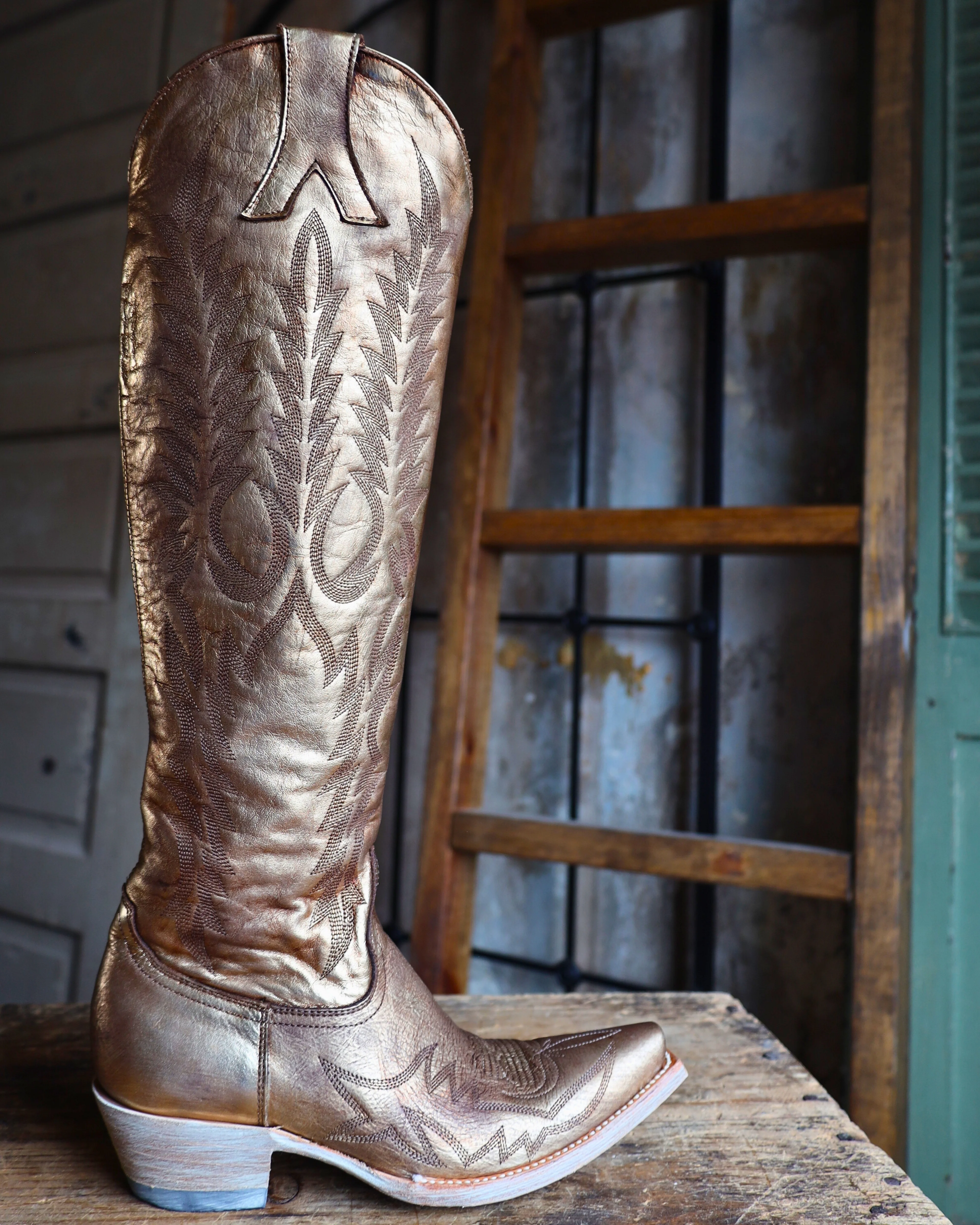 Maverick Exclusive OLD GRINGO WOMEN'S MAYRA GOLD 18" BOOT - Image 15