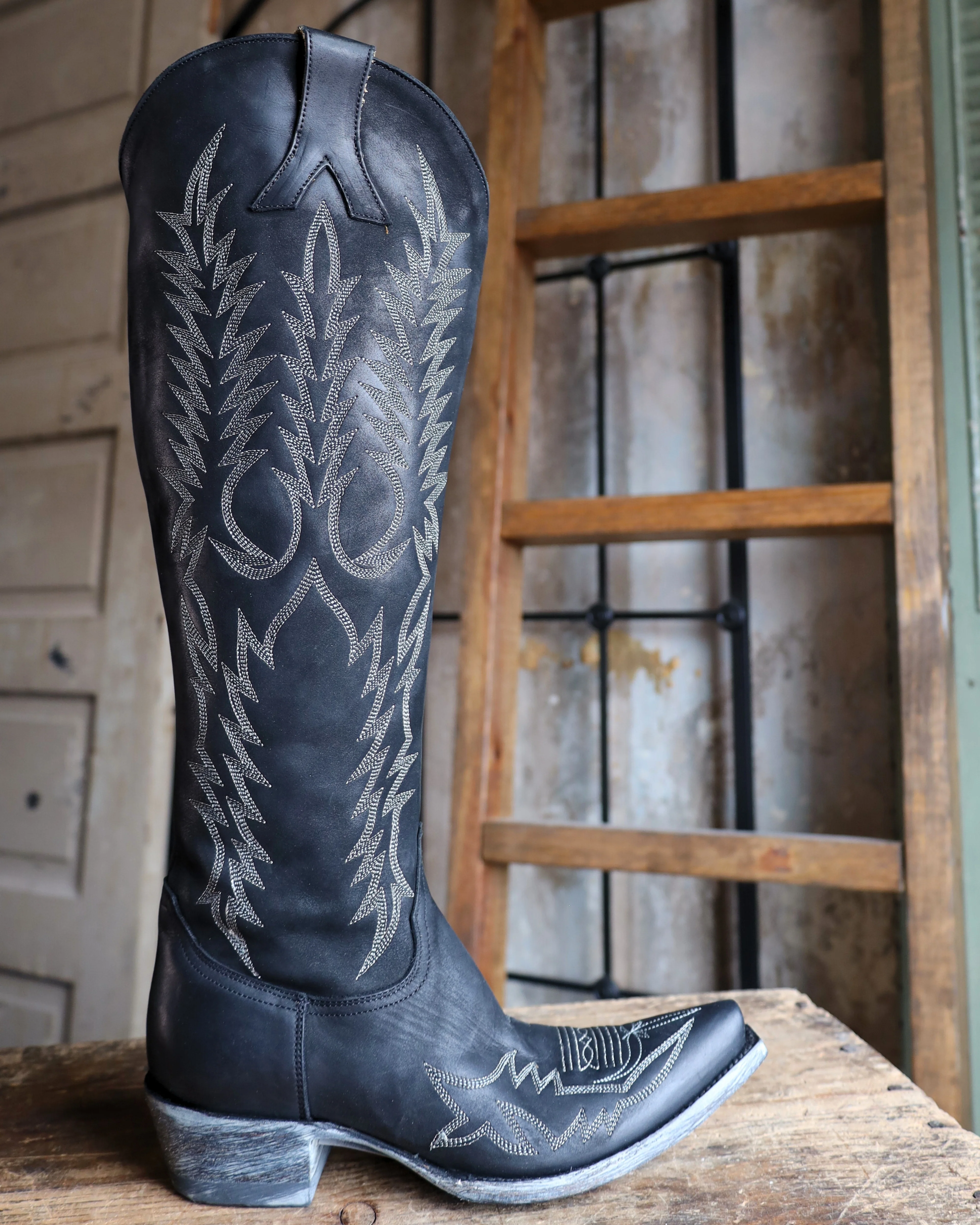 OLD GRINGO WOMEN'S MAYRA MATTE BLACK RELAXED 18" BOOT - Image 11