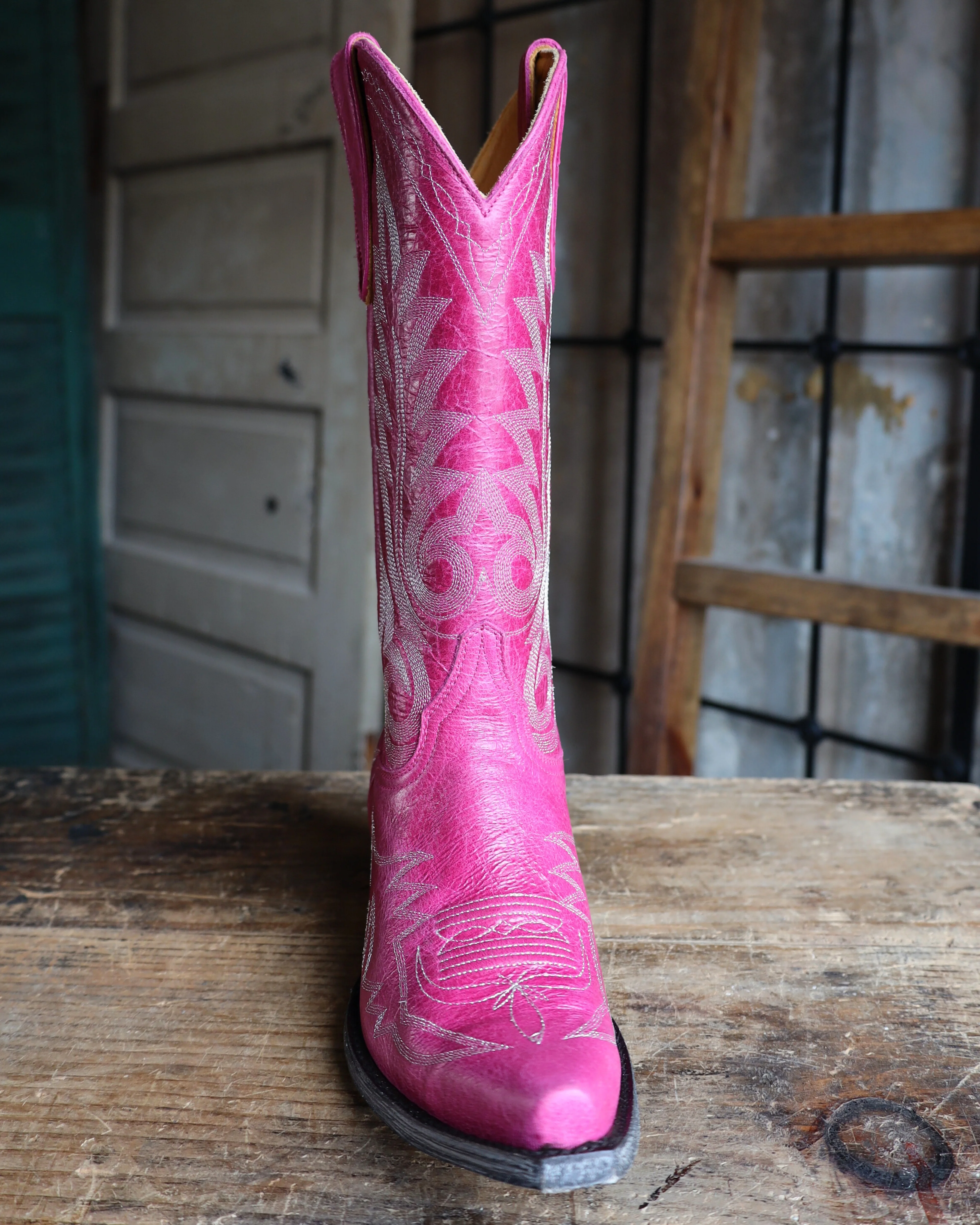 Maverick Exclusive OLD GRINGO WOMEN'S NEVADA PINK 13" BOOT - Image 4