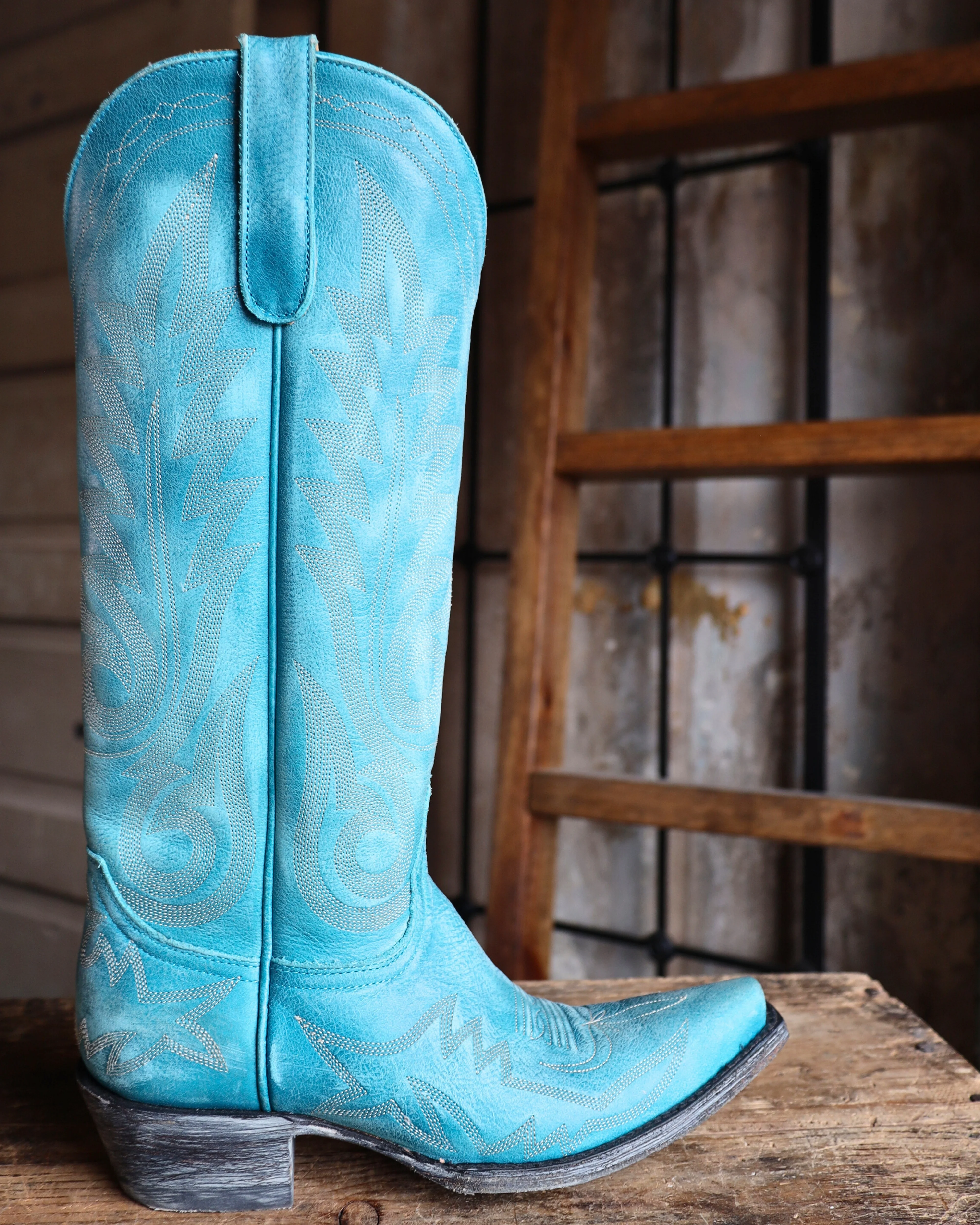 MAVERICK EXCLUSIVE OLD GRINGO WOMEN'S NEVADA TURQUOISE 15" BOOT - Image 9