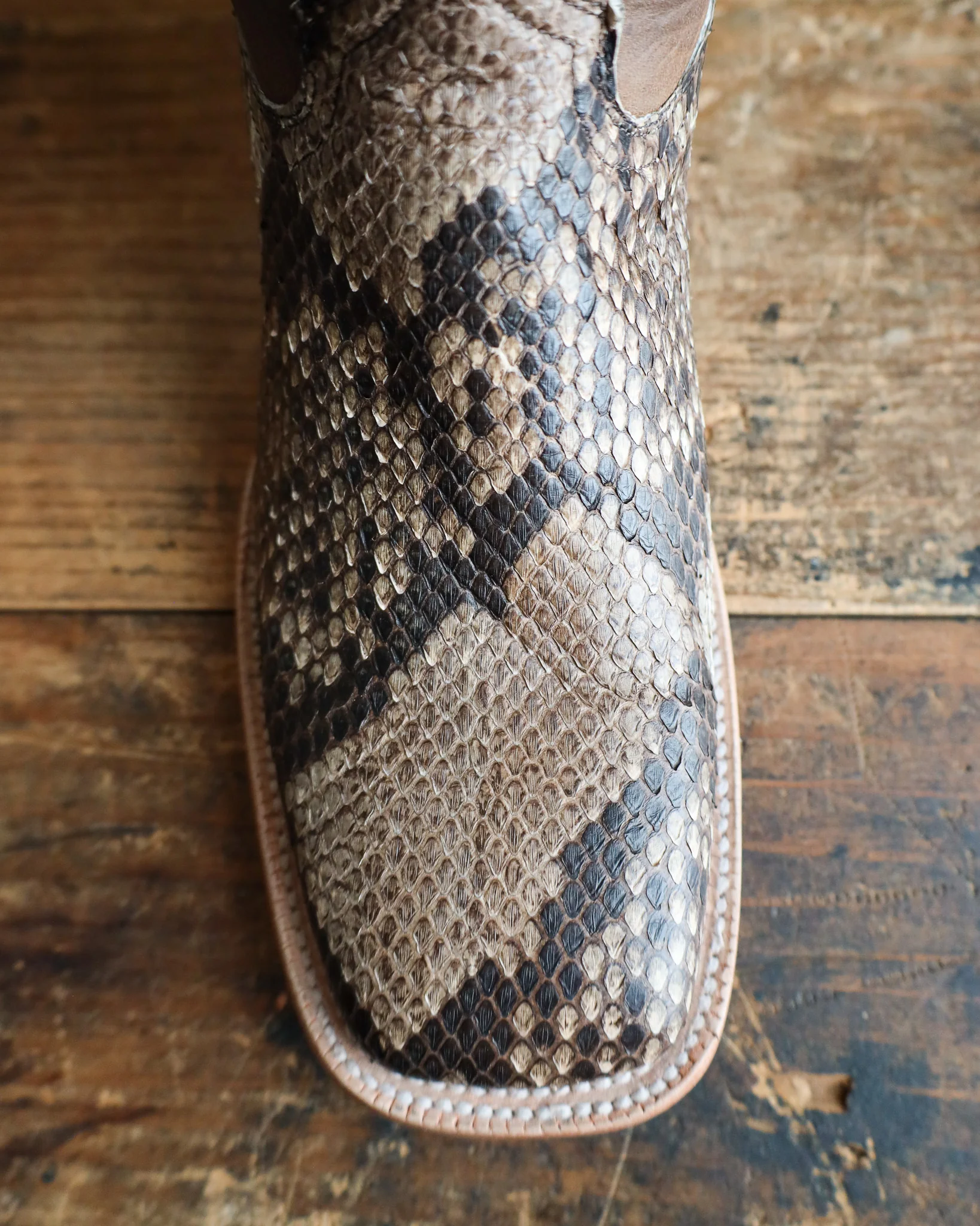 R. WATSON MEN'S RUSTIC PYTHON BELLY VINTAGE 13" BOOT - Image 5