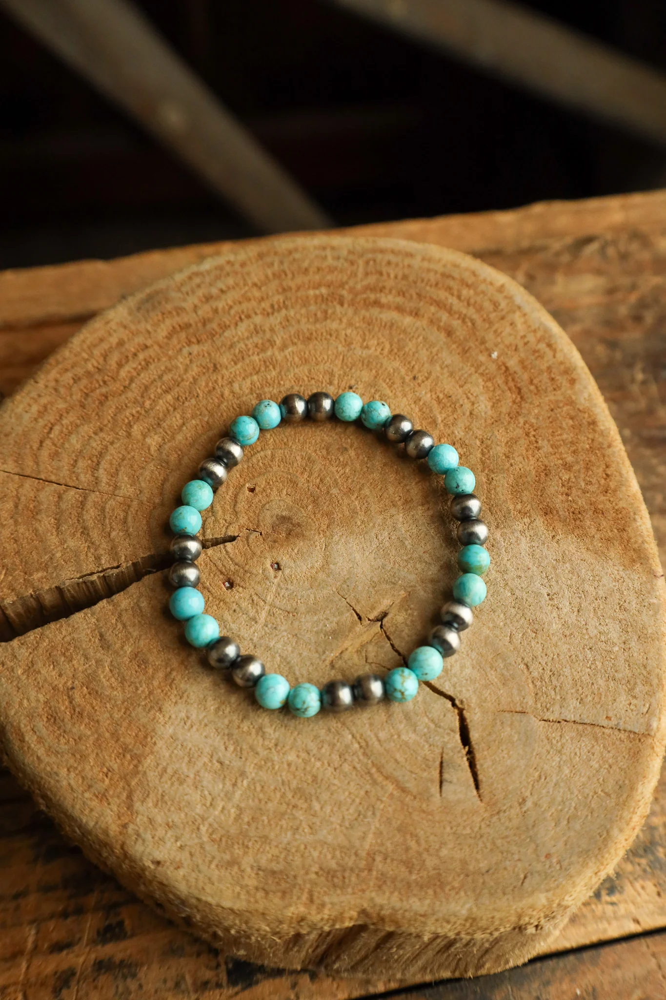 6MM Navajo Pearl & Turquoise Bead Stretch Bracelet - Image 3