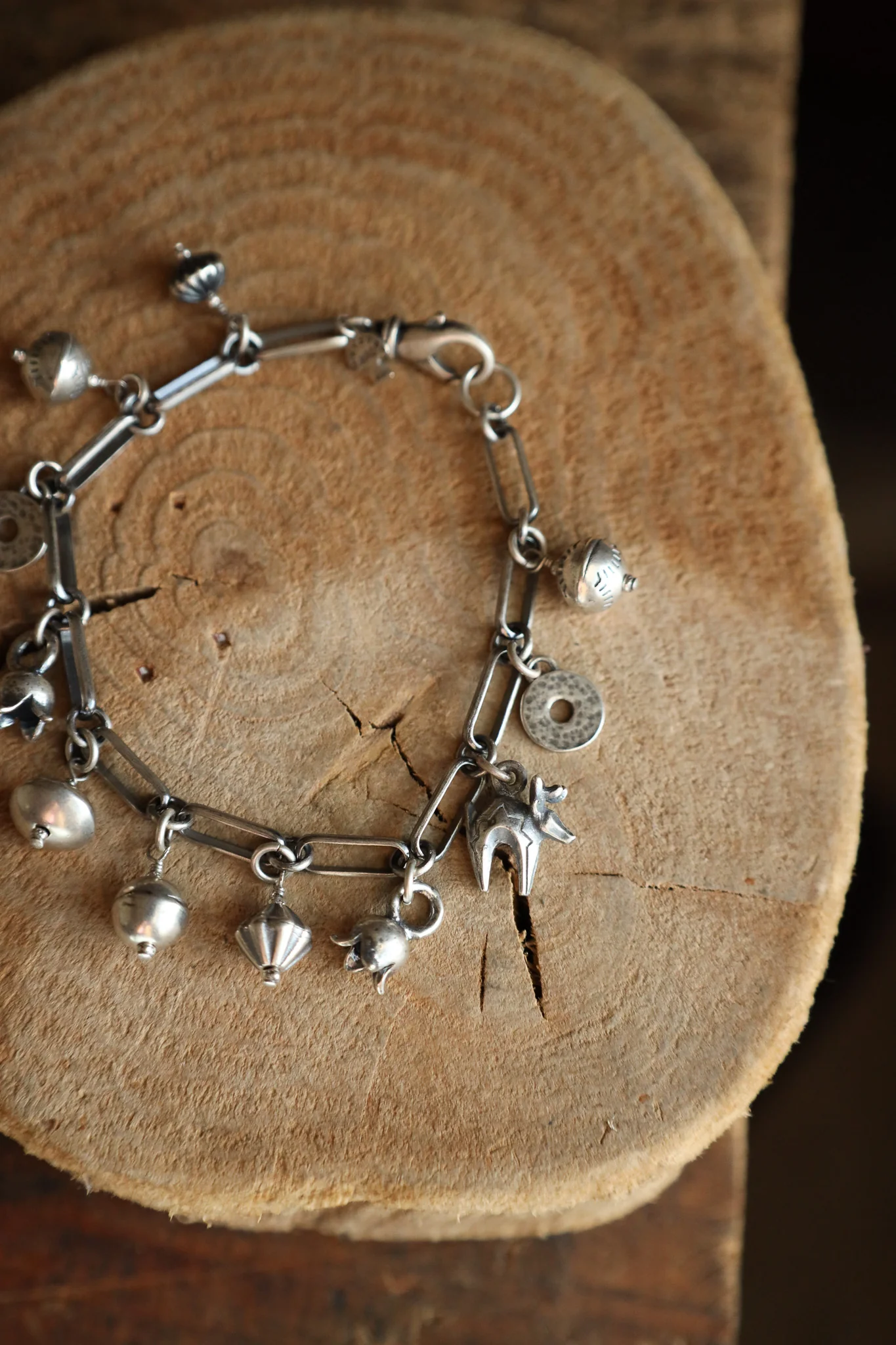 Peyote Bird Lanterns Tulips Charm Bracelet - Image 8