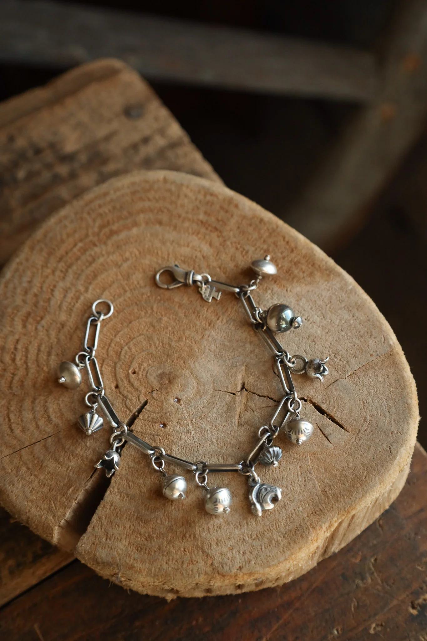 Peyote Bird Lanterns Tulips Charm Bracelet - Image 3