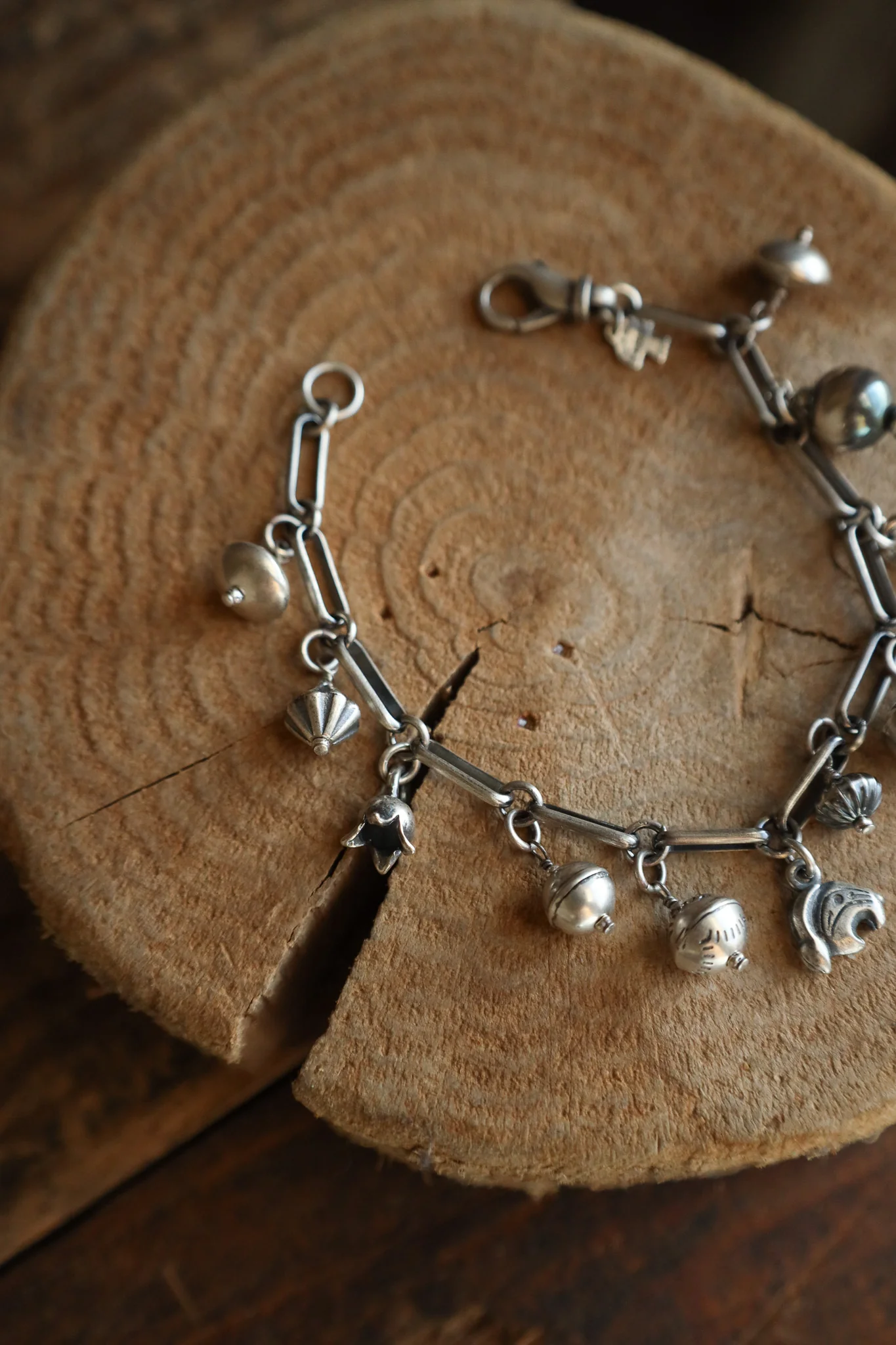 Peyote Bird Lanterns Tulips Charm Bracelet - Image 4