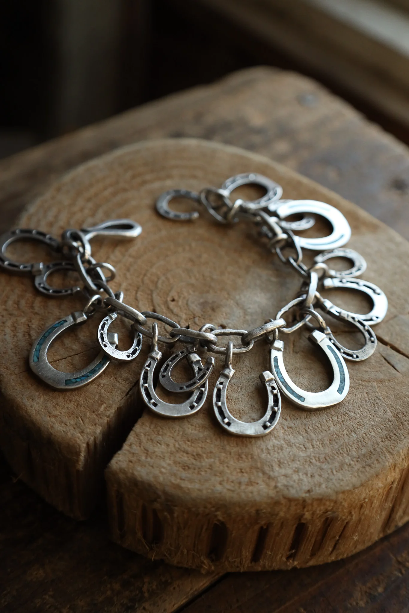 Love Tokens Lucky Me Horseshoes Turquoise Inlay Bracelet - Image 6