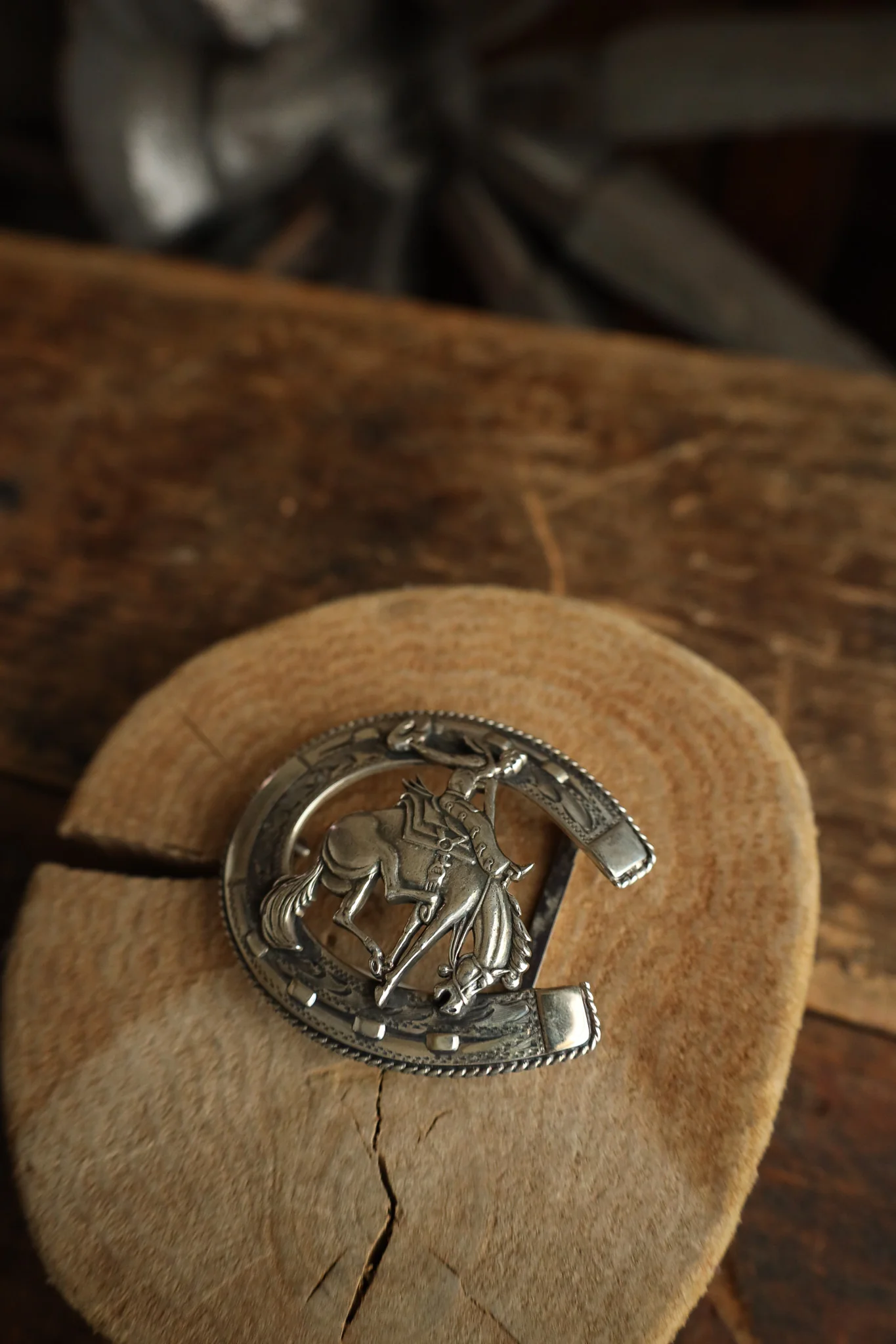 Comstock Heritage Bronco Horseshoe Buckle - Image 3