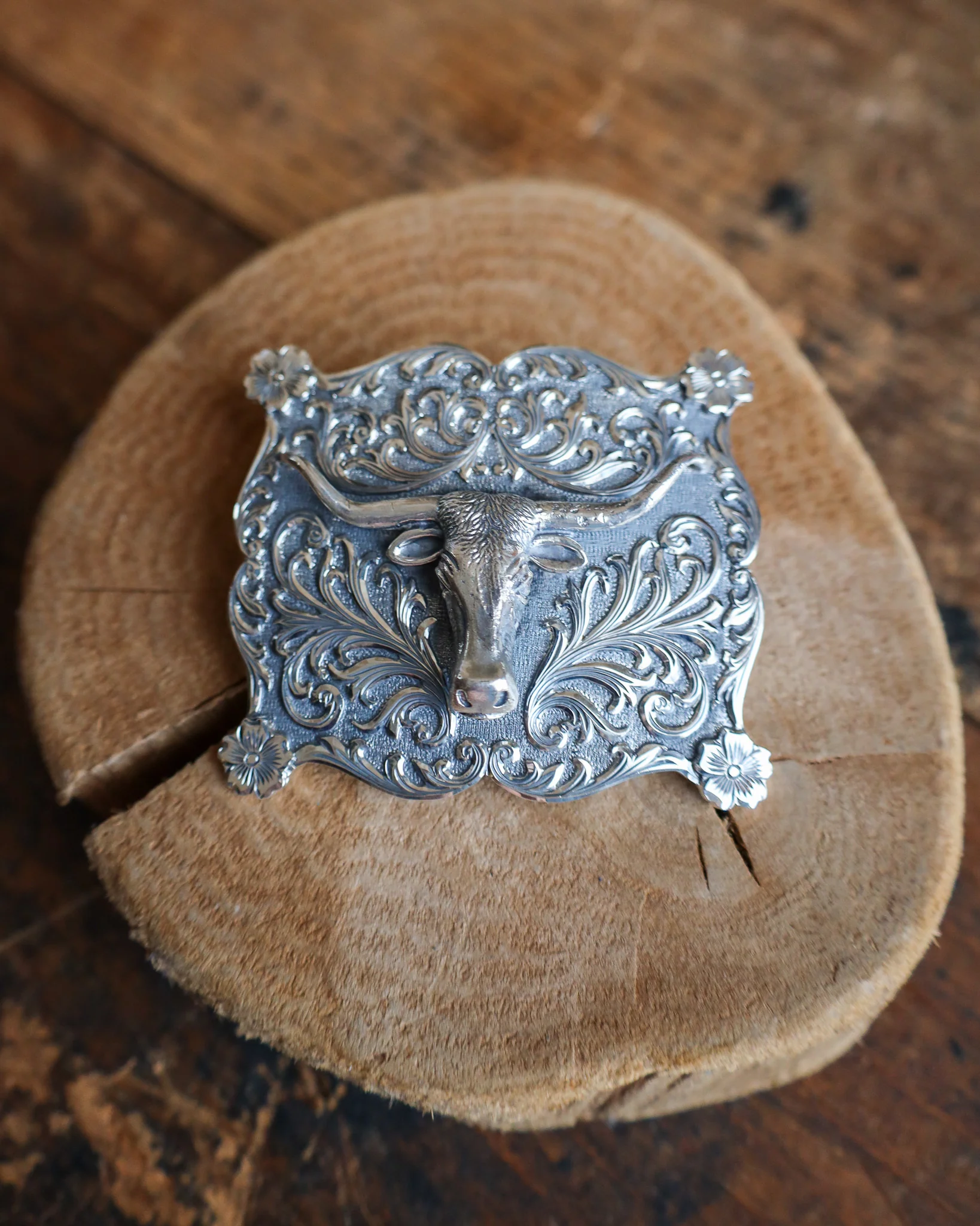 MAVERICK EXCLUSIVE VOGT LONGHORN CAST SCROLLS BUCKLE - Image 3