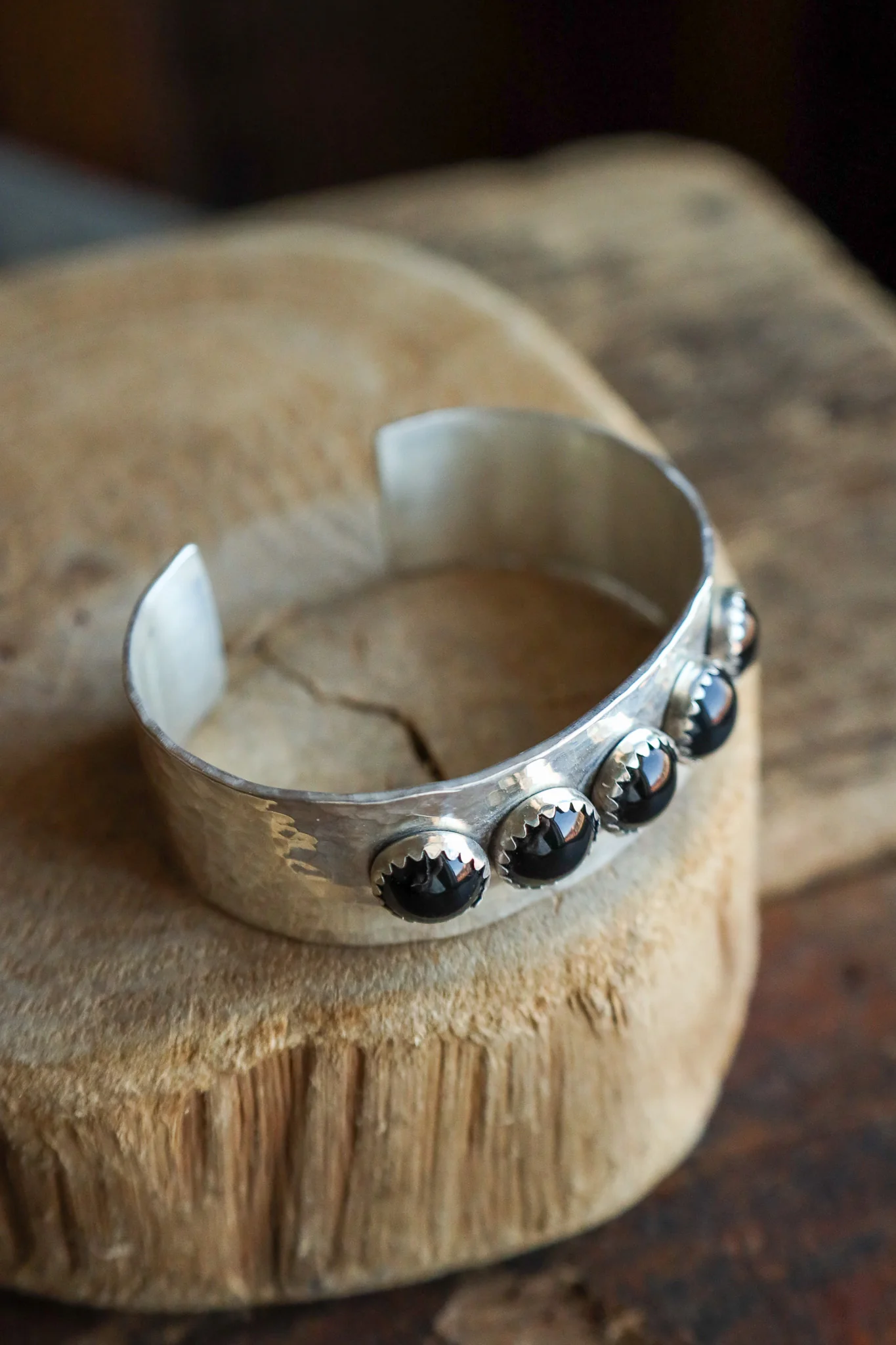 Richard Schmidt 5 Onyx Rounds 3/4" Cuff - Image 4