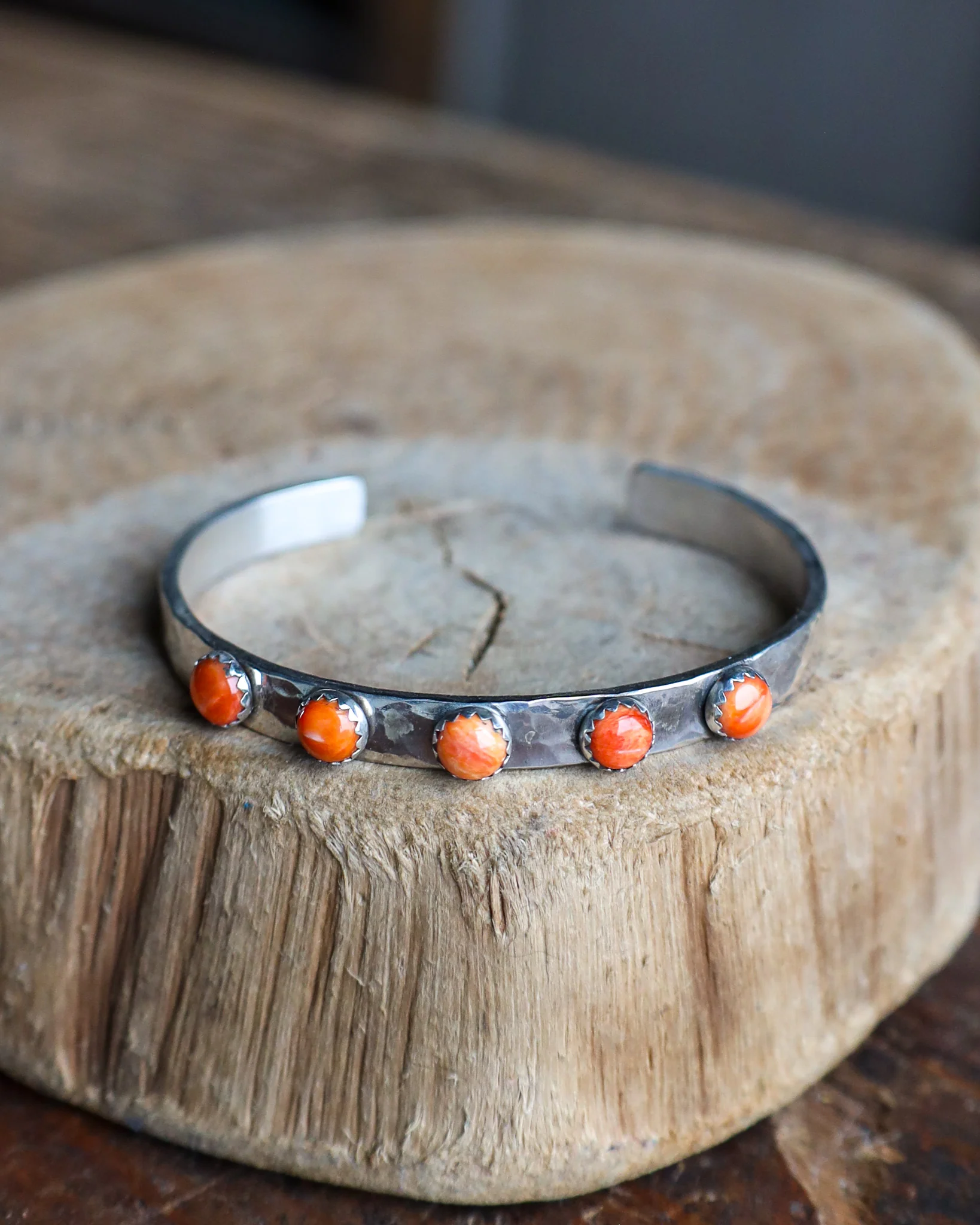 Richard Schmidt 6MM 5 Spiny Oyster Rounds Cuff - Image 3