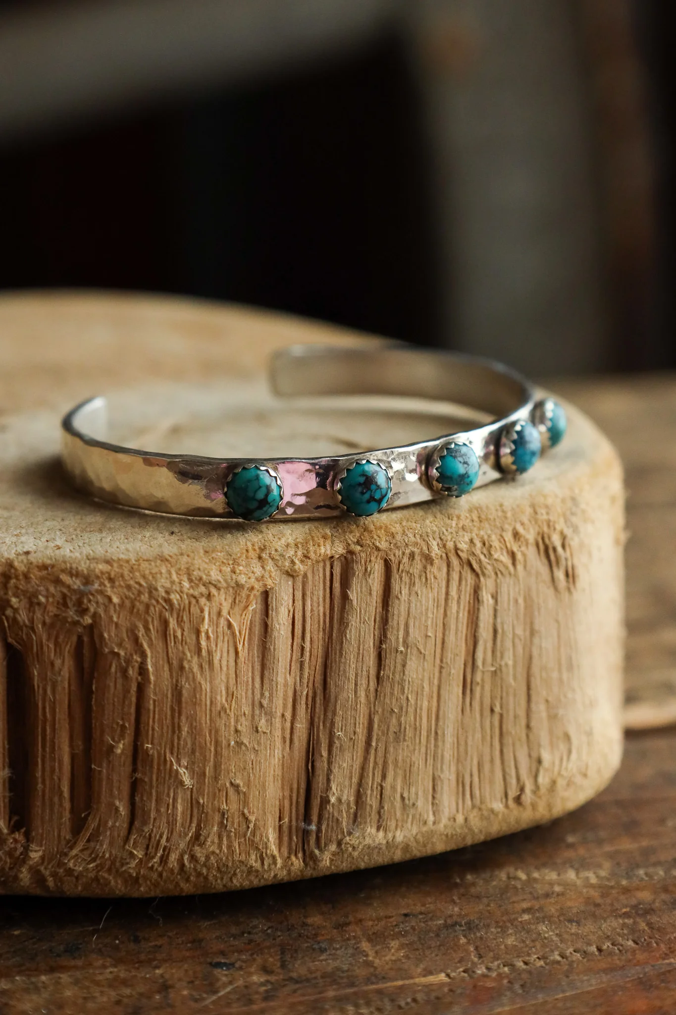 Richard Schmidt 6MM 5 Turquoise Rounds Cuff - Image 2