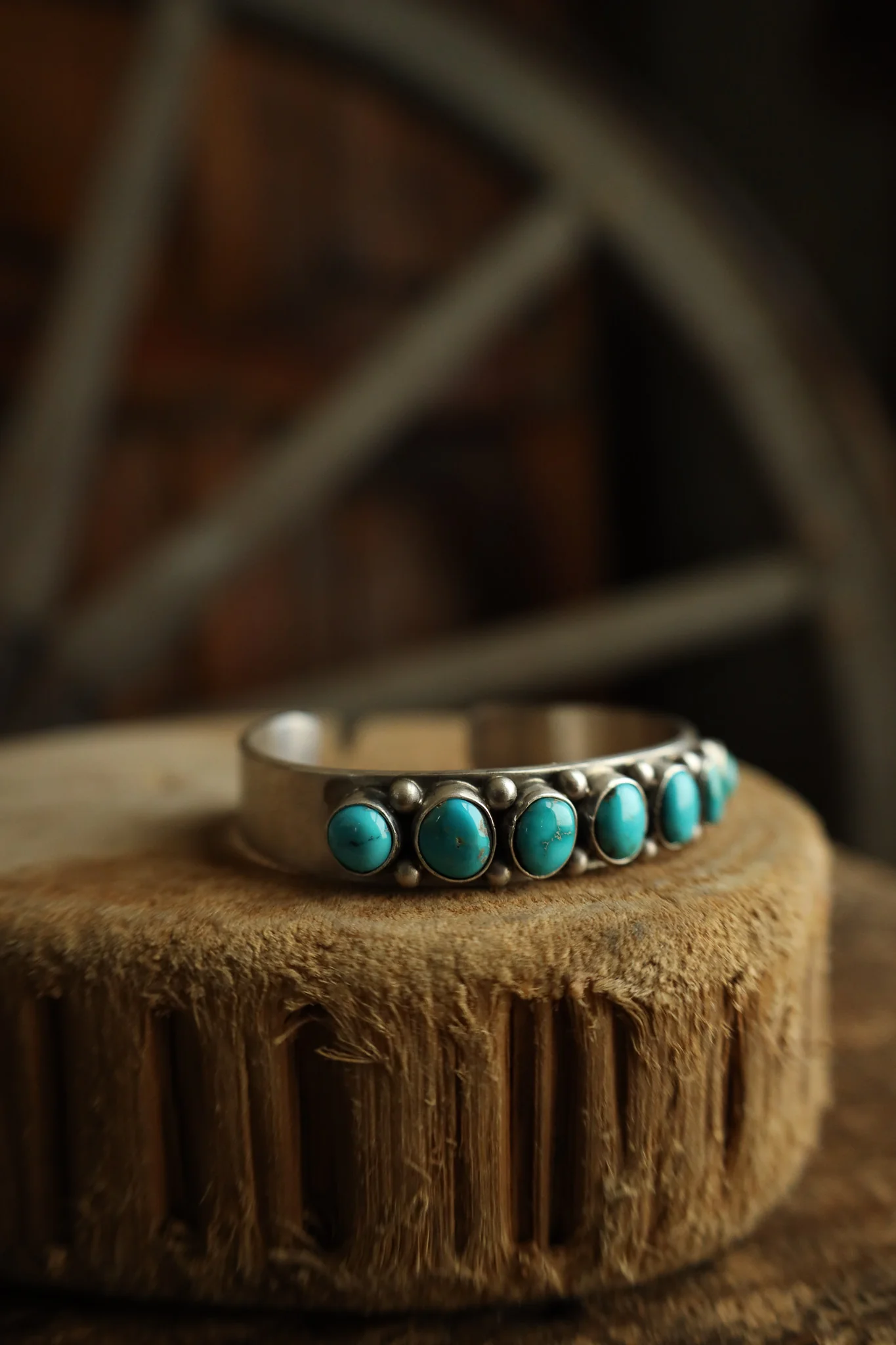 7 Turquoise Stones 12 Sterling Silver Dots Cuff - Image 2