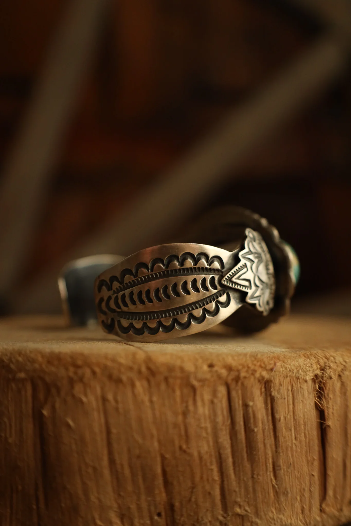 Large Turquoise Oval Ornate Cuff - Image 5