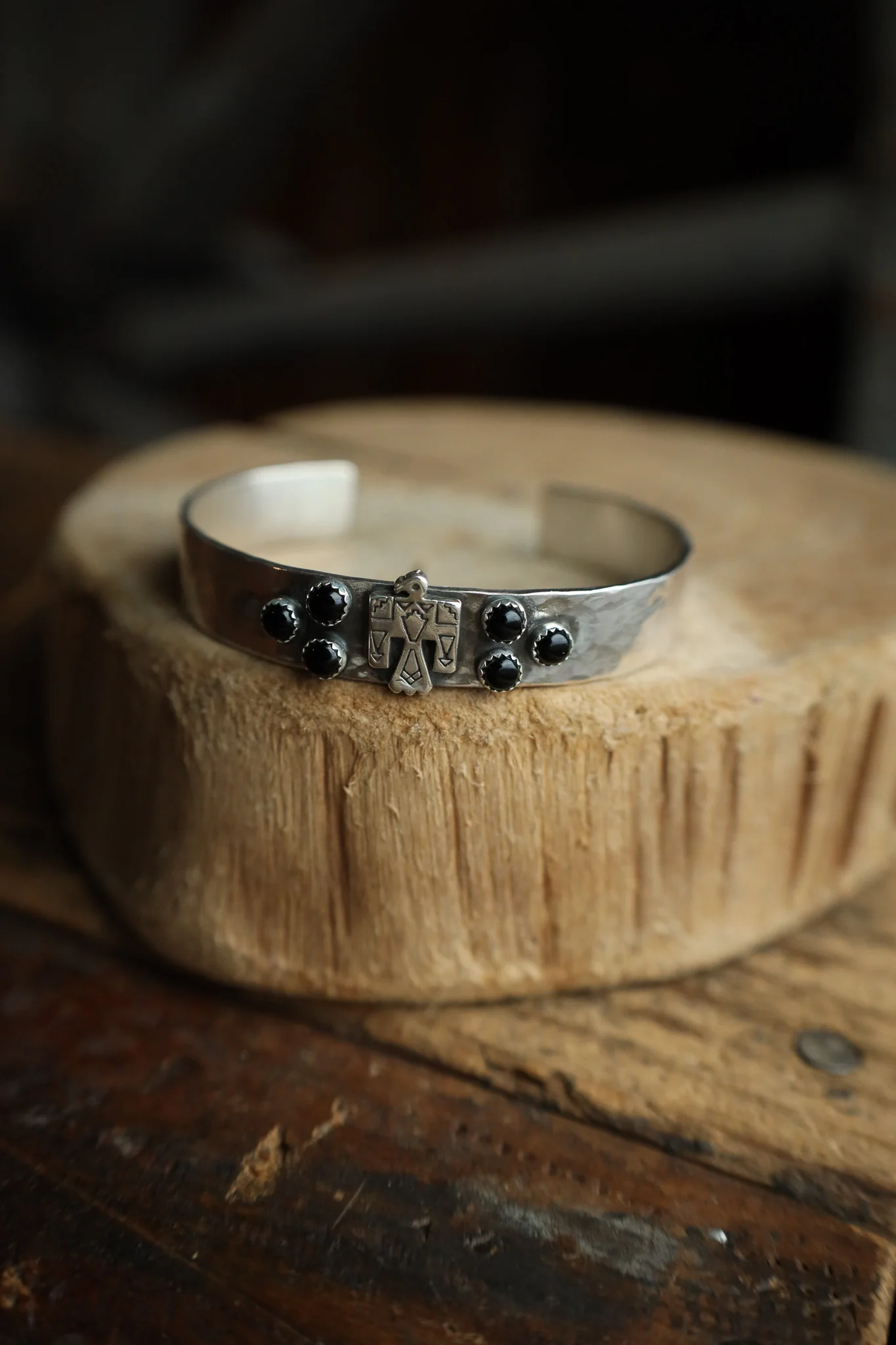 Richard Schmidt 6 Onyx Dots Cluster Thunderbird Cuff - Image 3