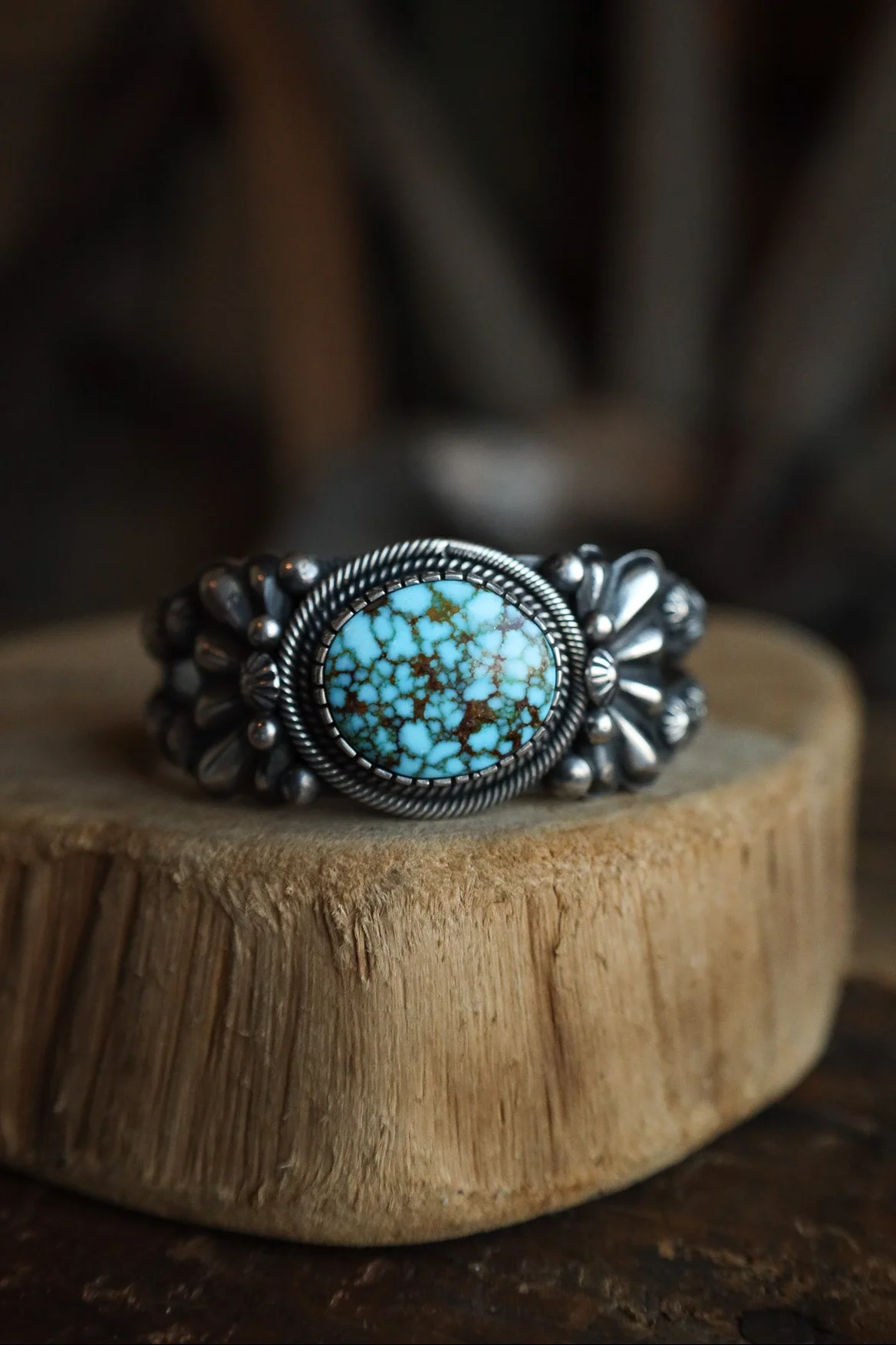Veined Turquoise Starburst Band Cuff