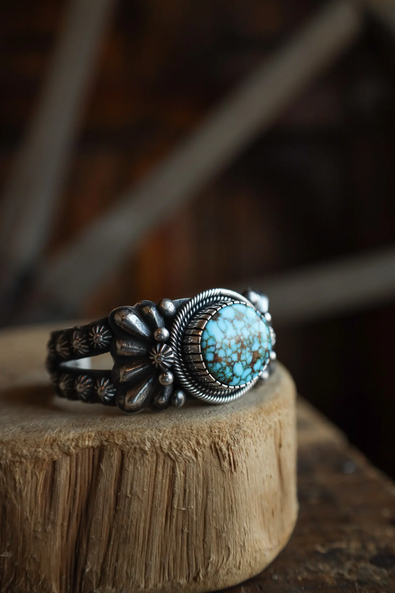 Veined Turquoise Starburst Band Cuff - Image 2