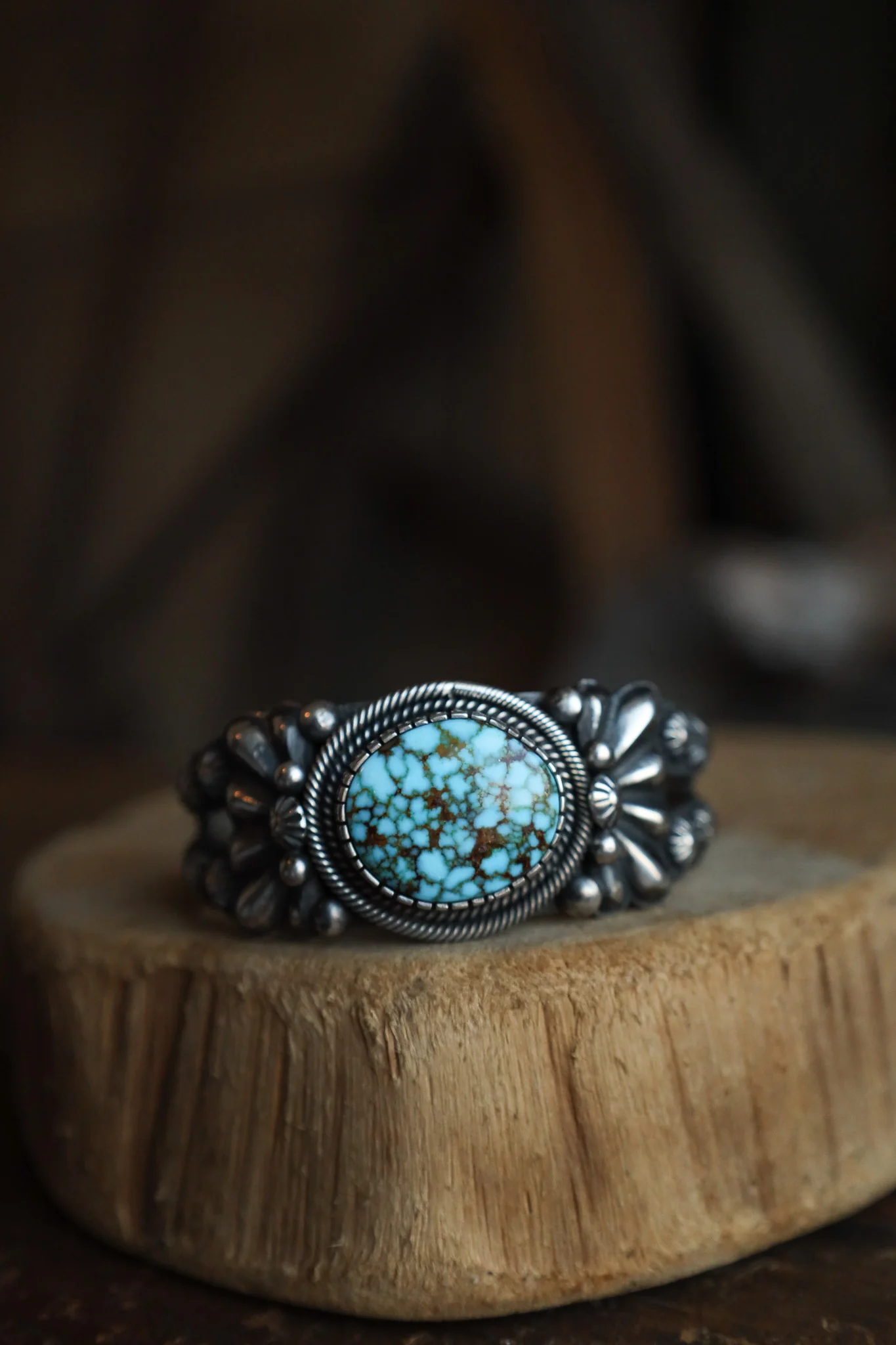 Veined Turquoise Starburst Band Cuff - Image 5