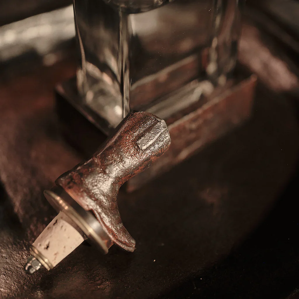 JAN BARBOGLIO WAYNE BOOT DECANTER - Image 7