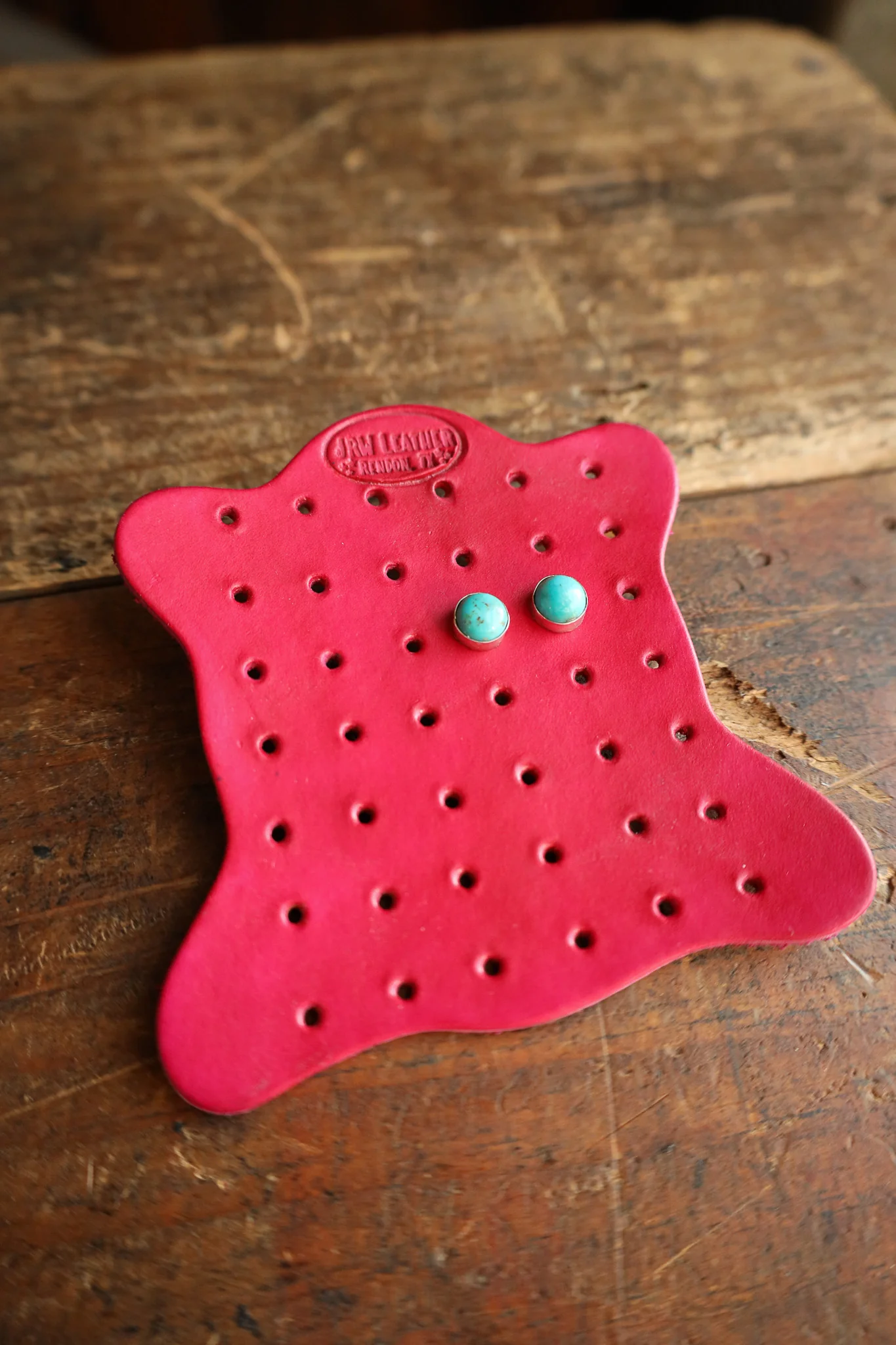 JRW Leather Earring Holder- Red - Image 6
