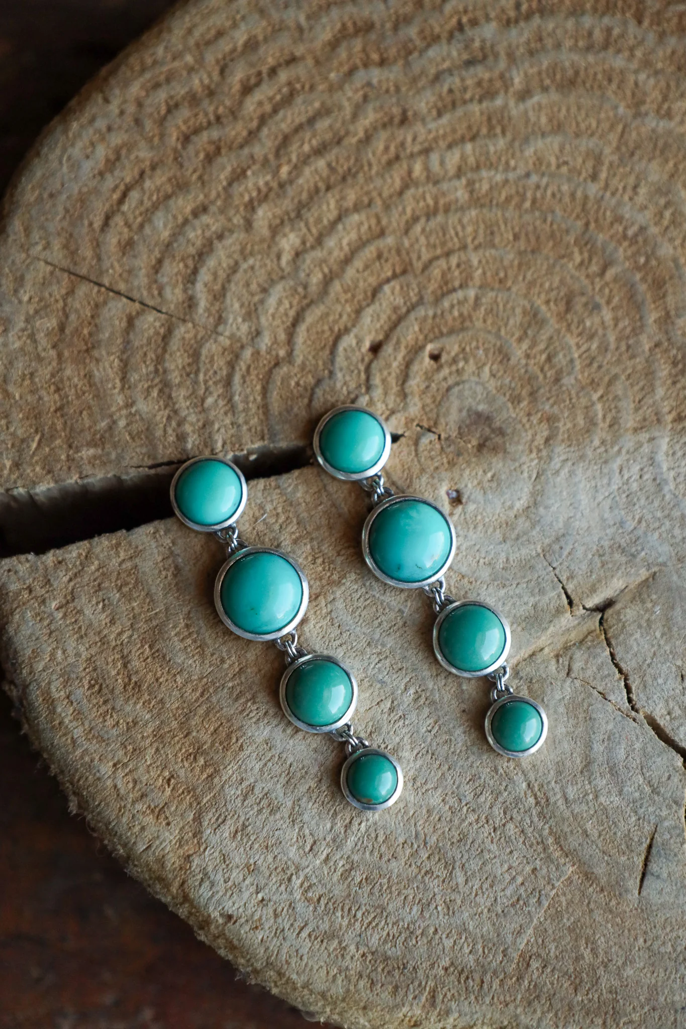 Peyote Bird 4 Green Turquoise Raindrop Dennis Hogan Earring - Image 4