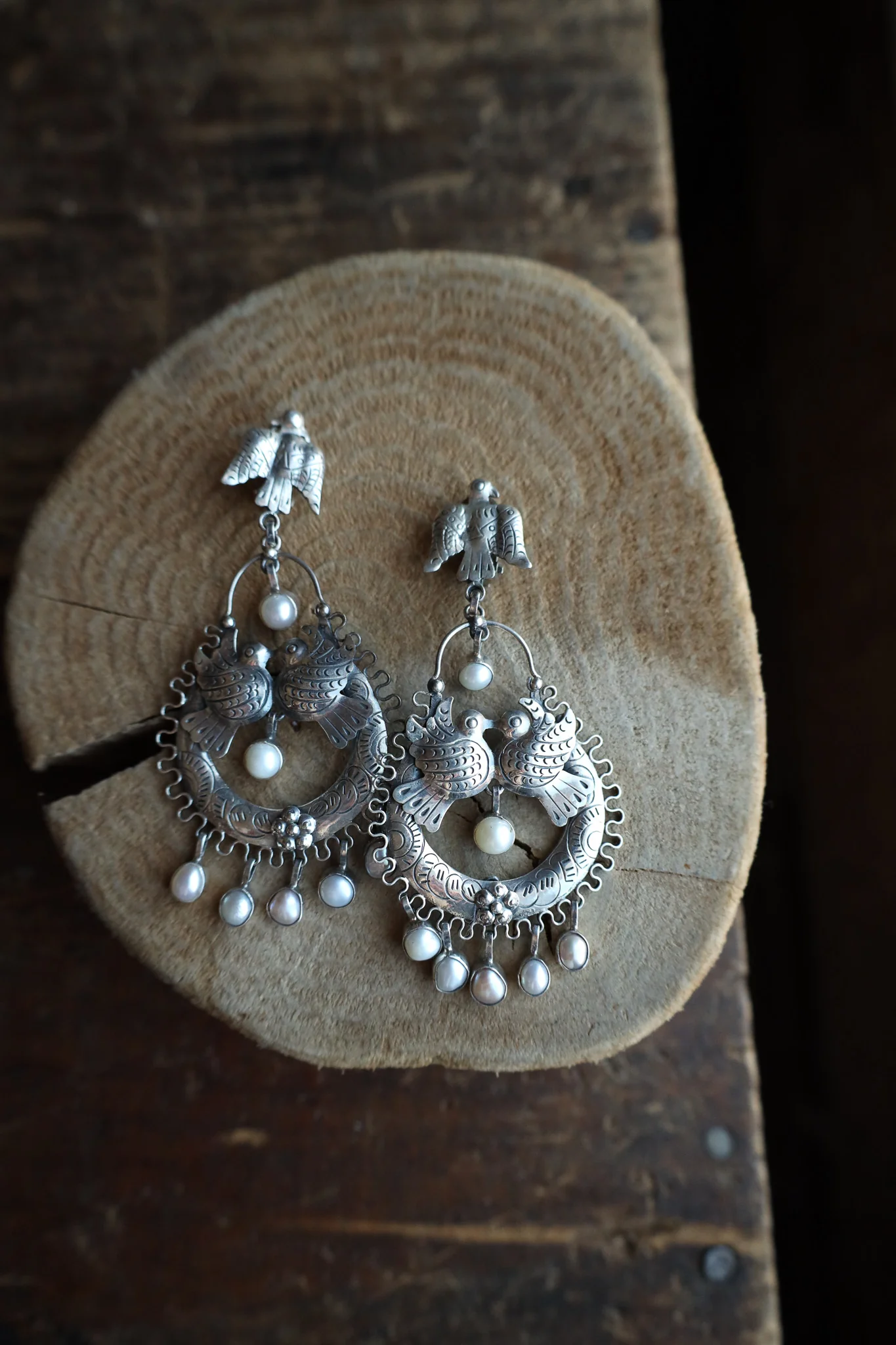 Federico Birds Pearl Dangles Clip On Earring - Image 3