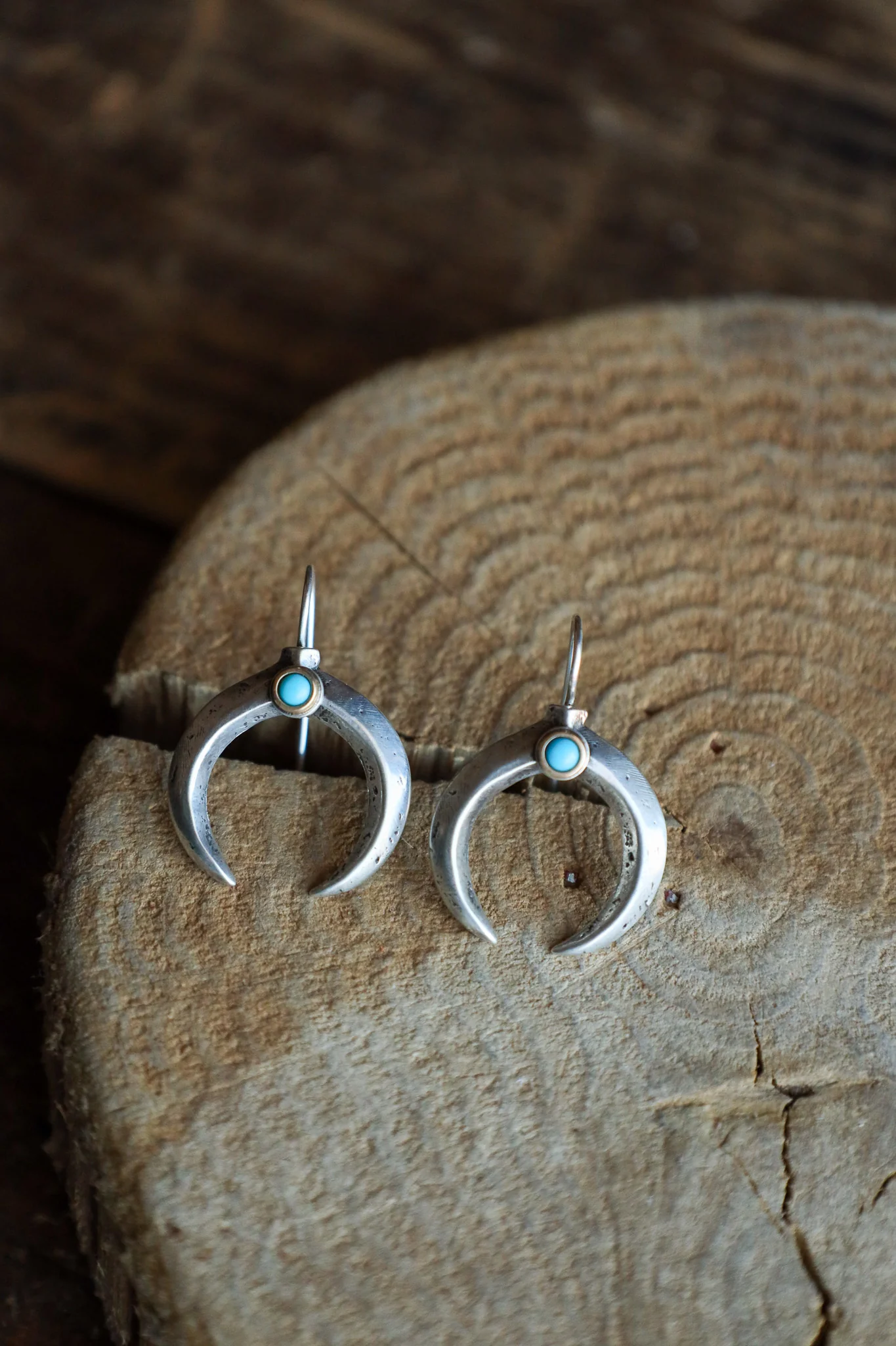 Peyote Bird Naja Turquoise Dot Dennis Hogan Earring - Image 3