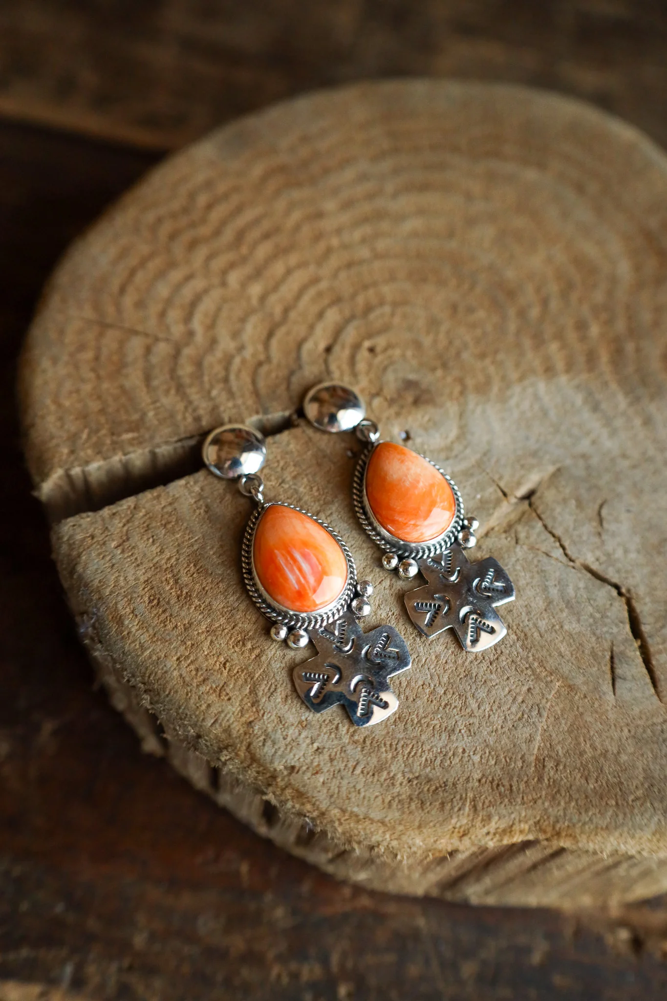 Spiny Oyster Teardrop Sterling Silver Cross Drop Earring - Image 3
