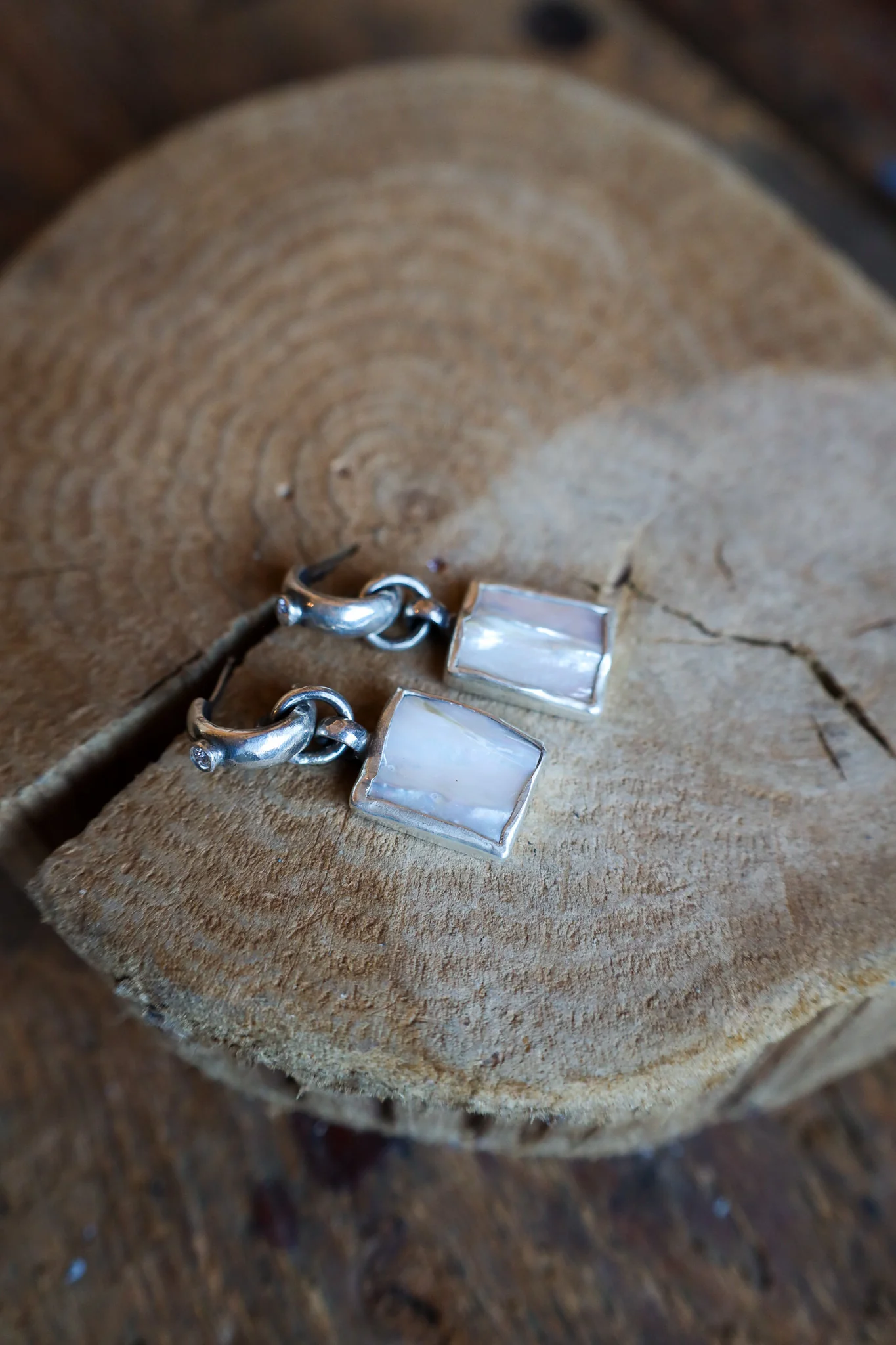 Love Tokens Square Pearl With Diamonds Earring - Image 3