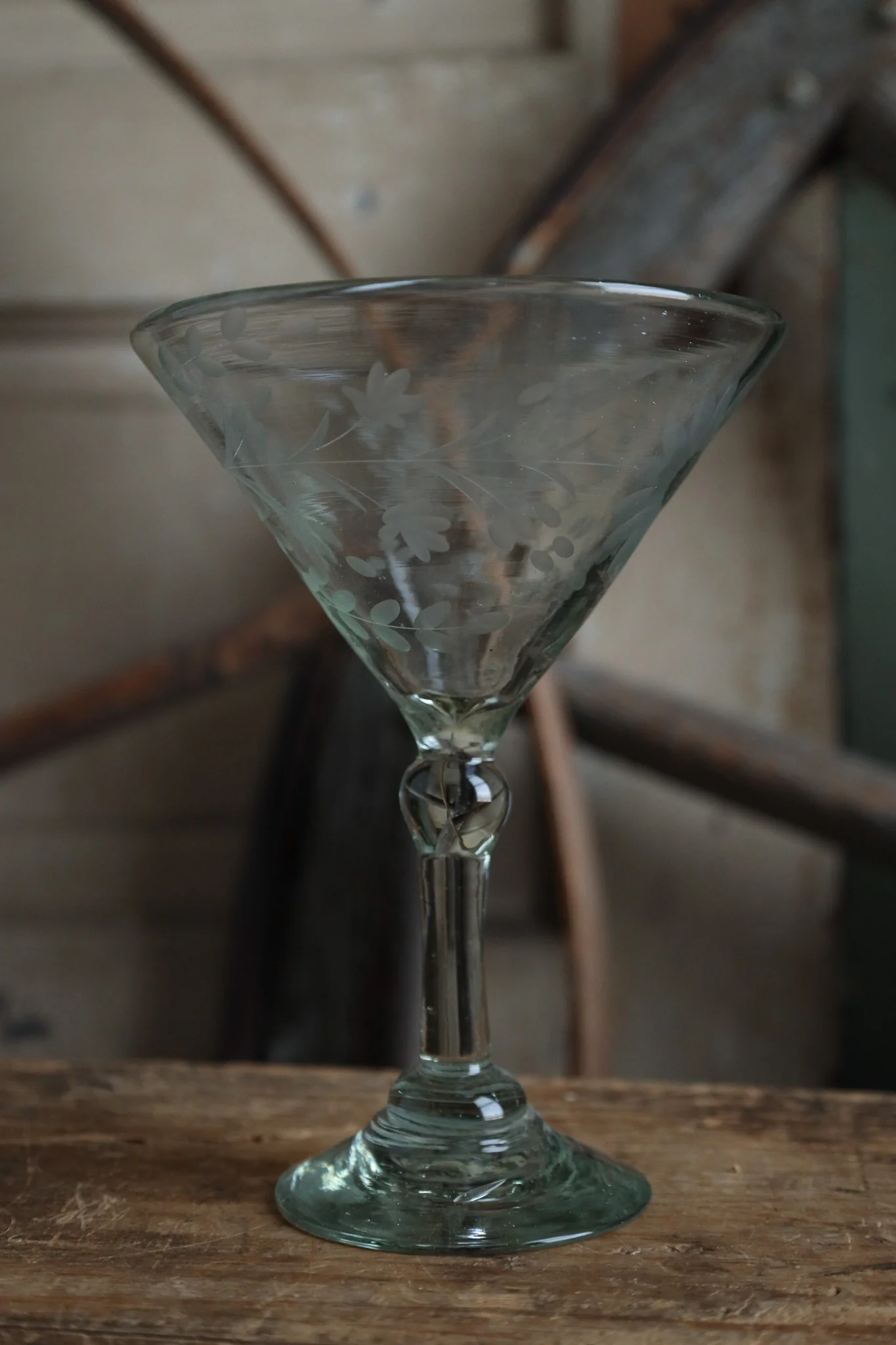 Rose Ann Hall Condessa Martini Glass- Clear - Image 2
