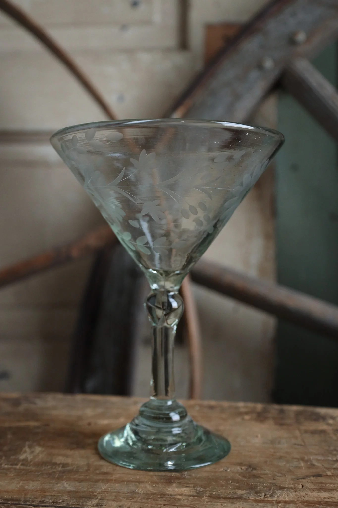 Rose Ann Hall Condessa Martini Glass- Clear - Image 3
