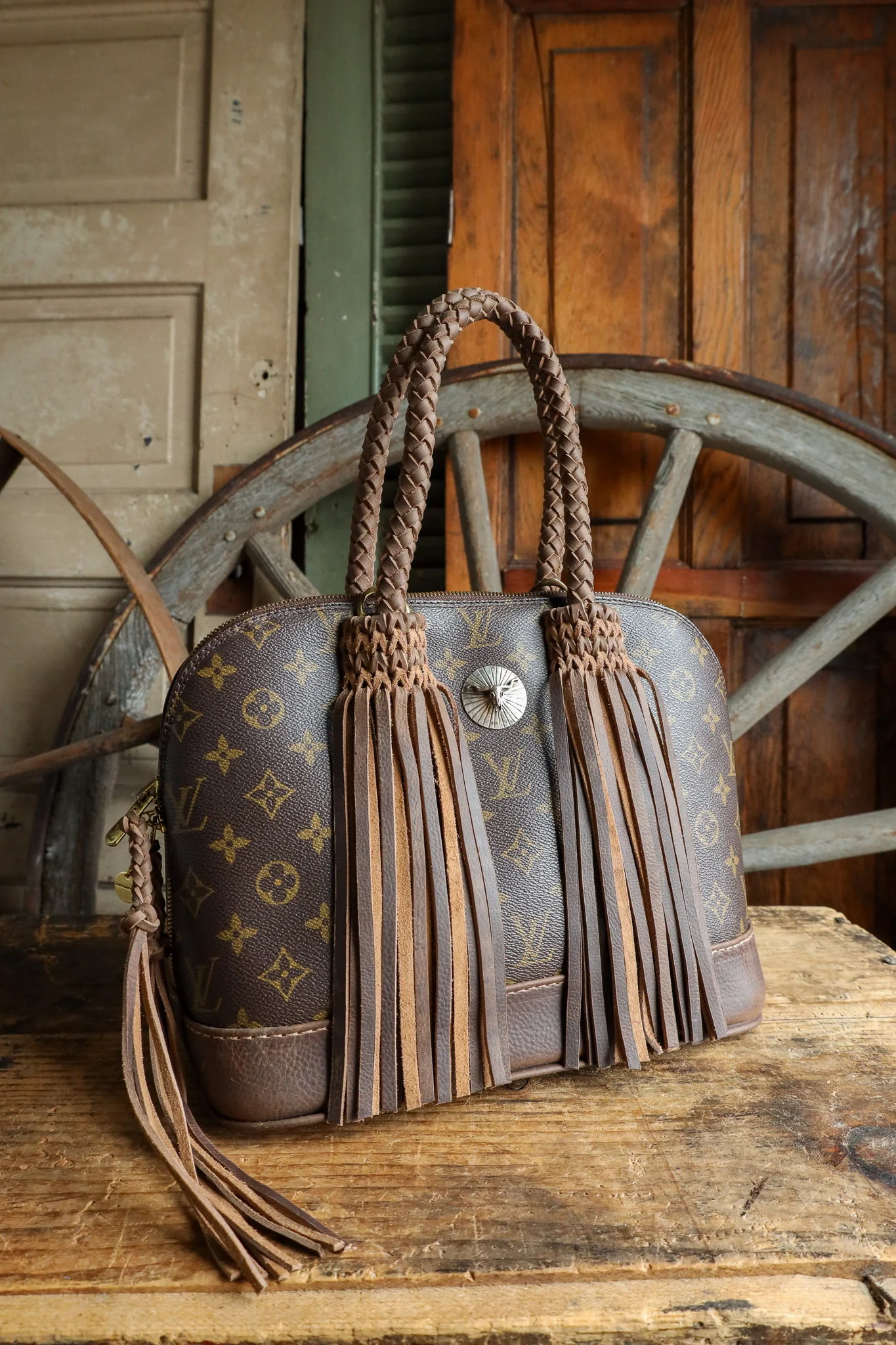 Leather and Vodka x Richard Schmidt Concho Alma Handbag - Image 7